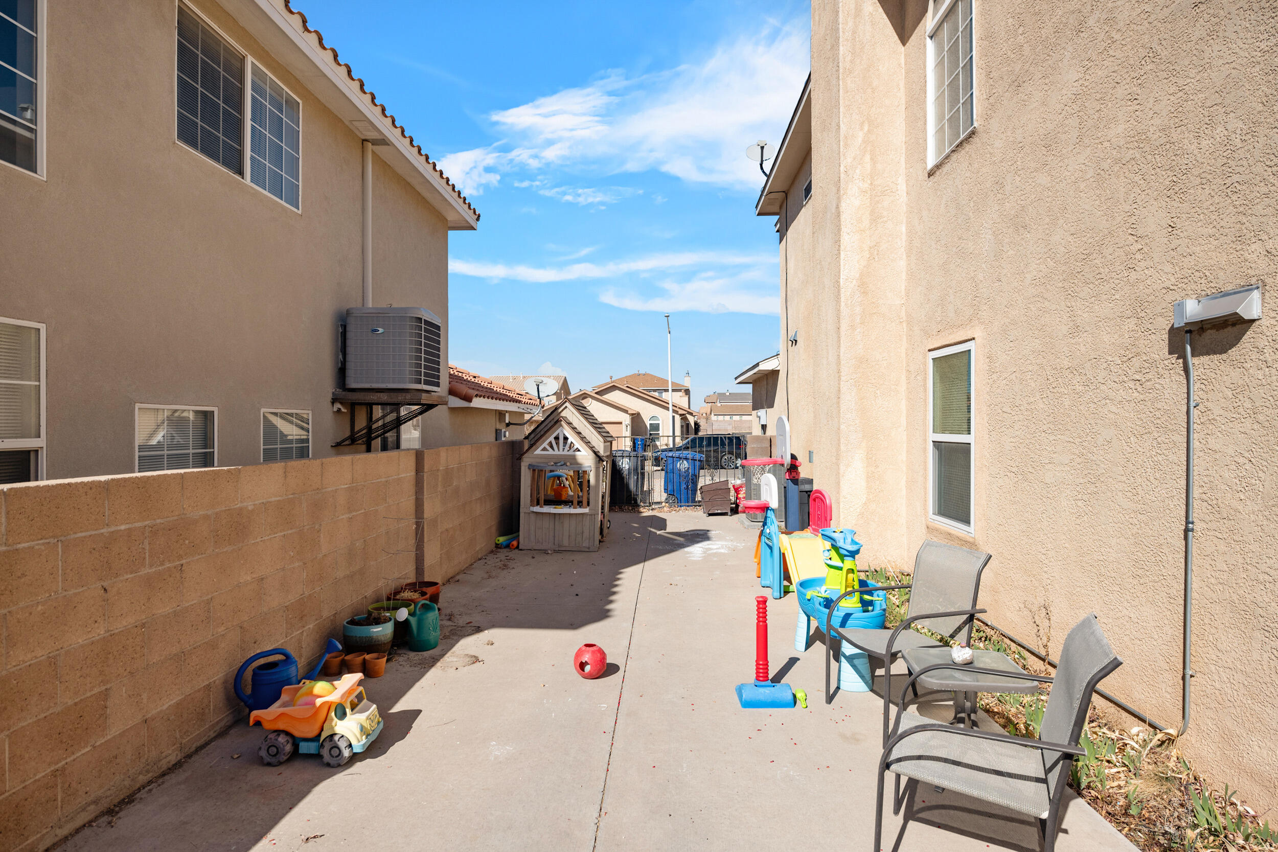 7328 PEREGRINE Road NE