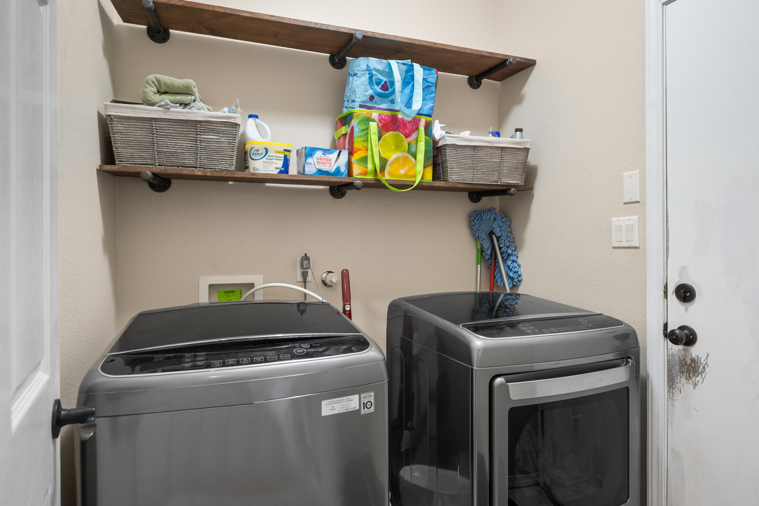 7328 PEREGRINE Road NE