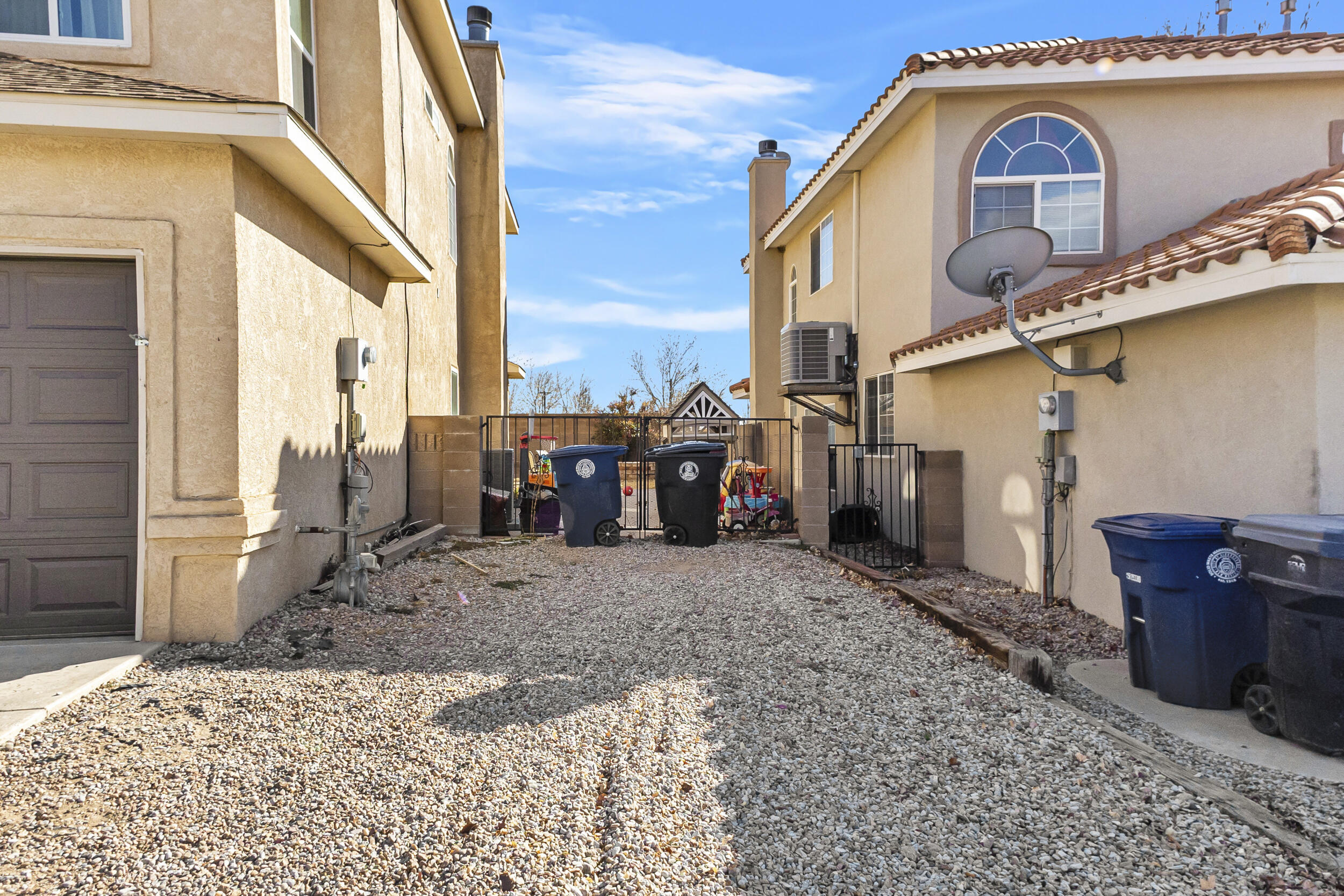 7328 PEREGRINE Road NE