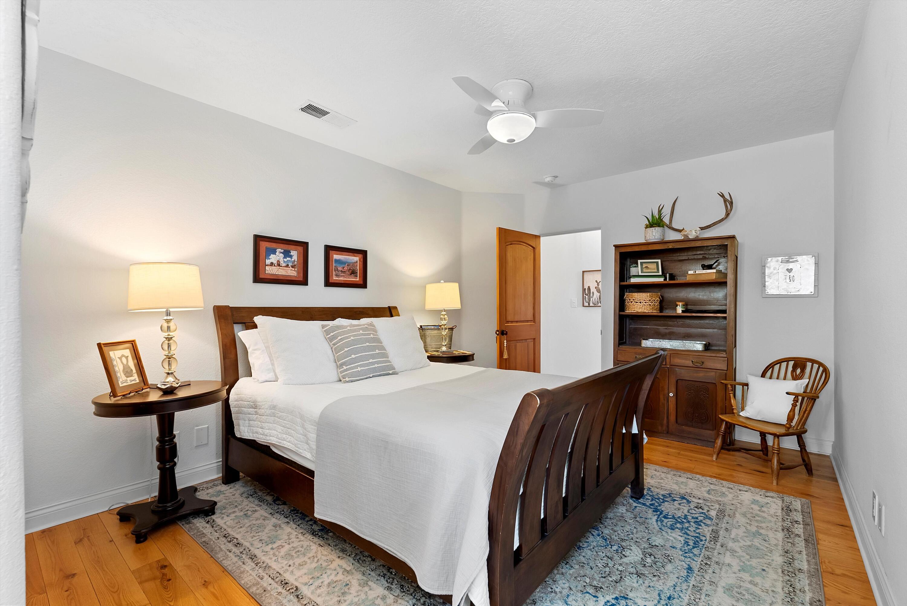 8951 ALAMEDA Boulevard NE