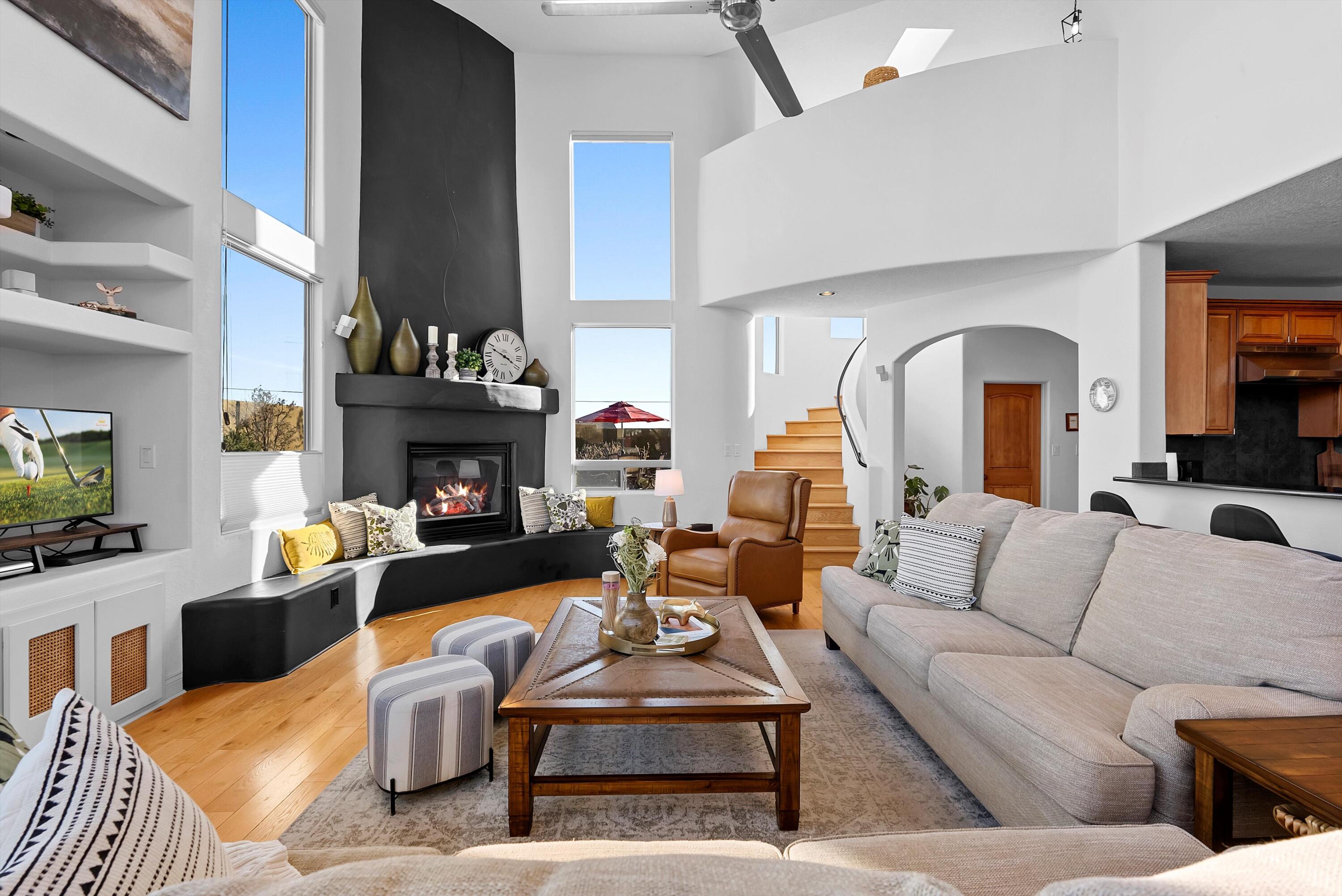 8951 ALAMEDA Boulevard NE