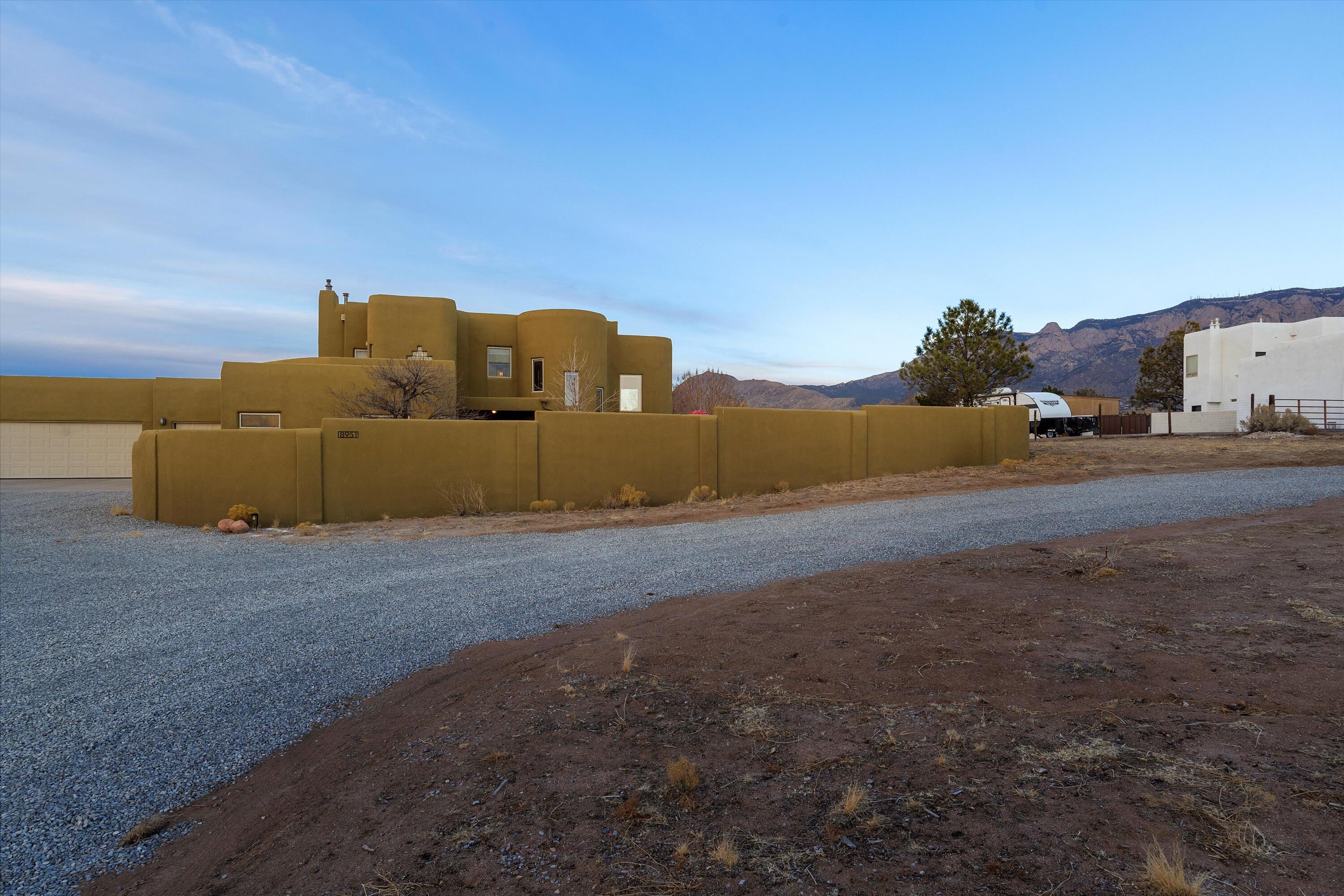 8951 ALAMEDA Boulevard NE