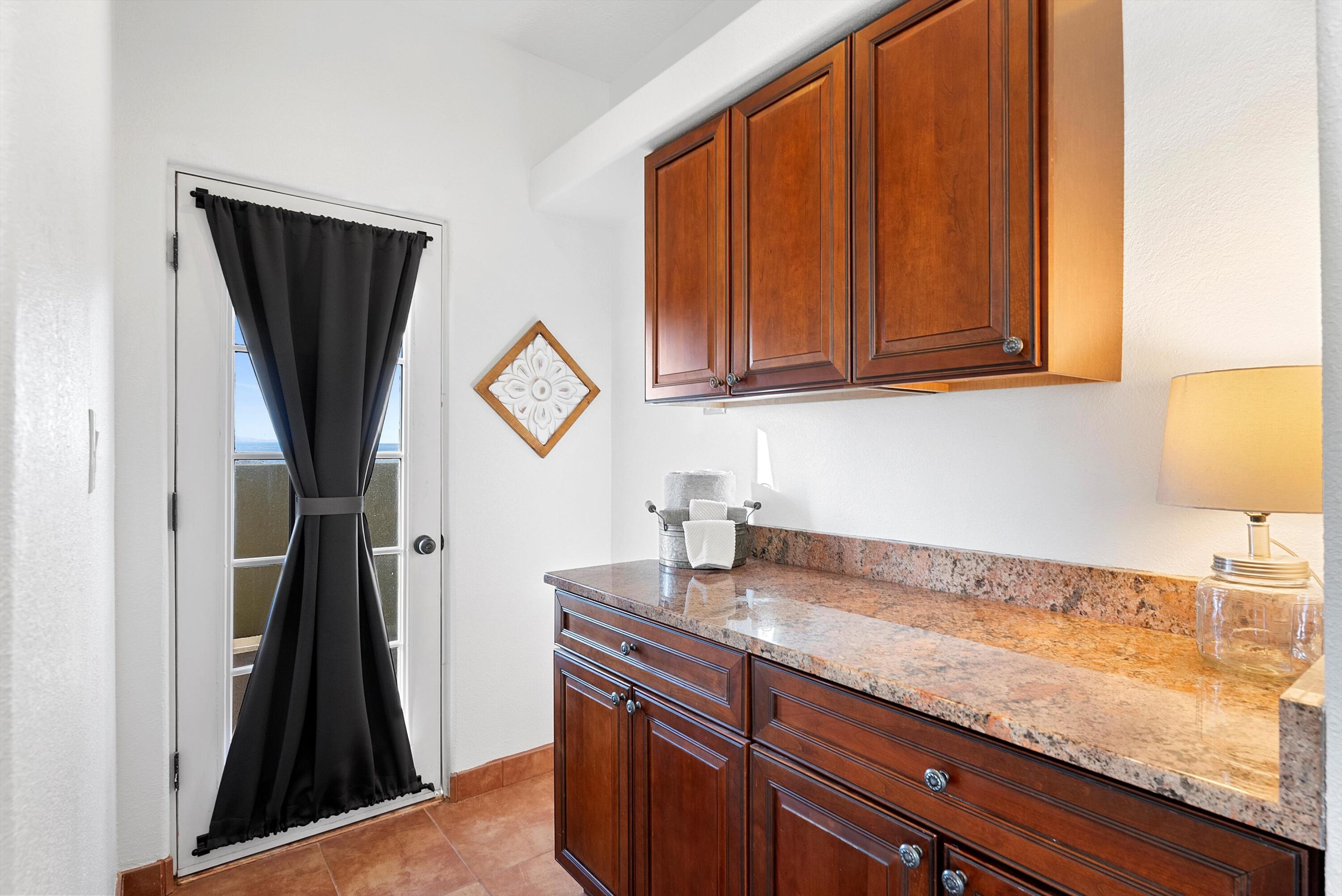 8951 ALAMEDA Boulevard NE