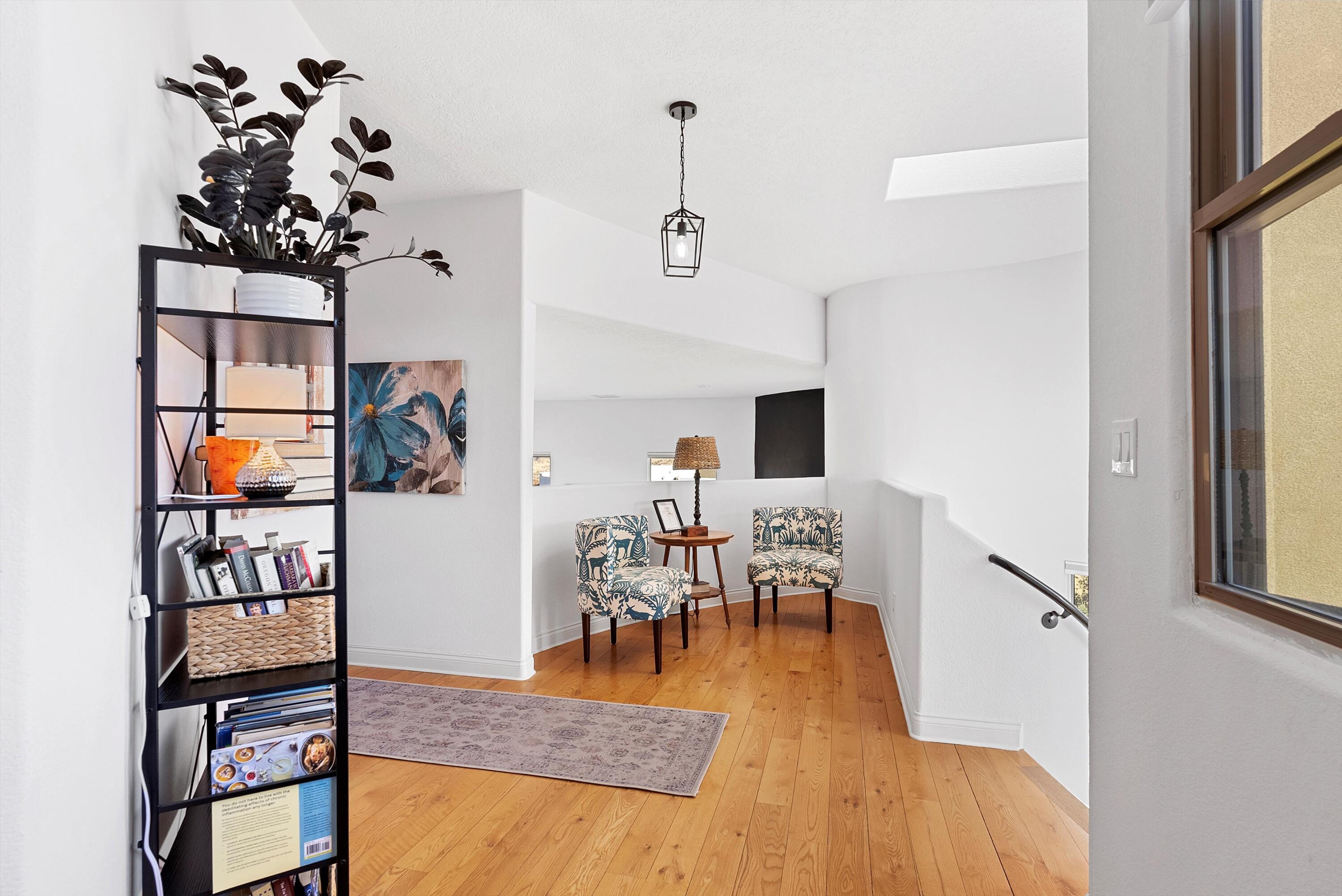 8951 ALAMEDA Boulevard NE