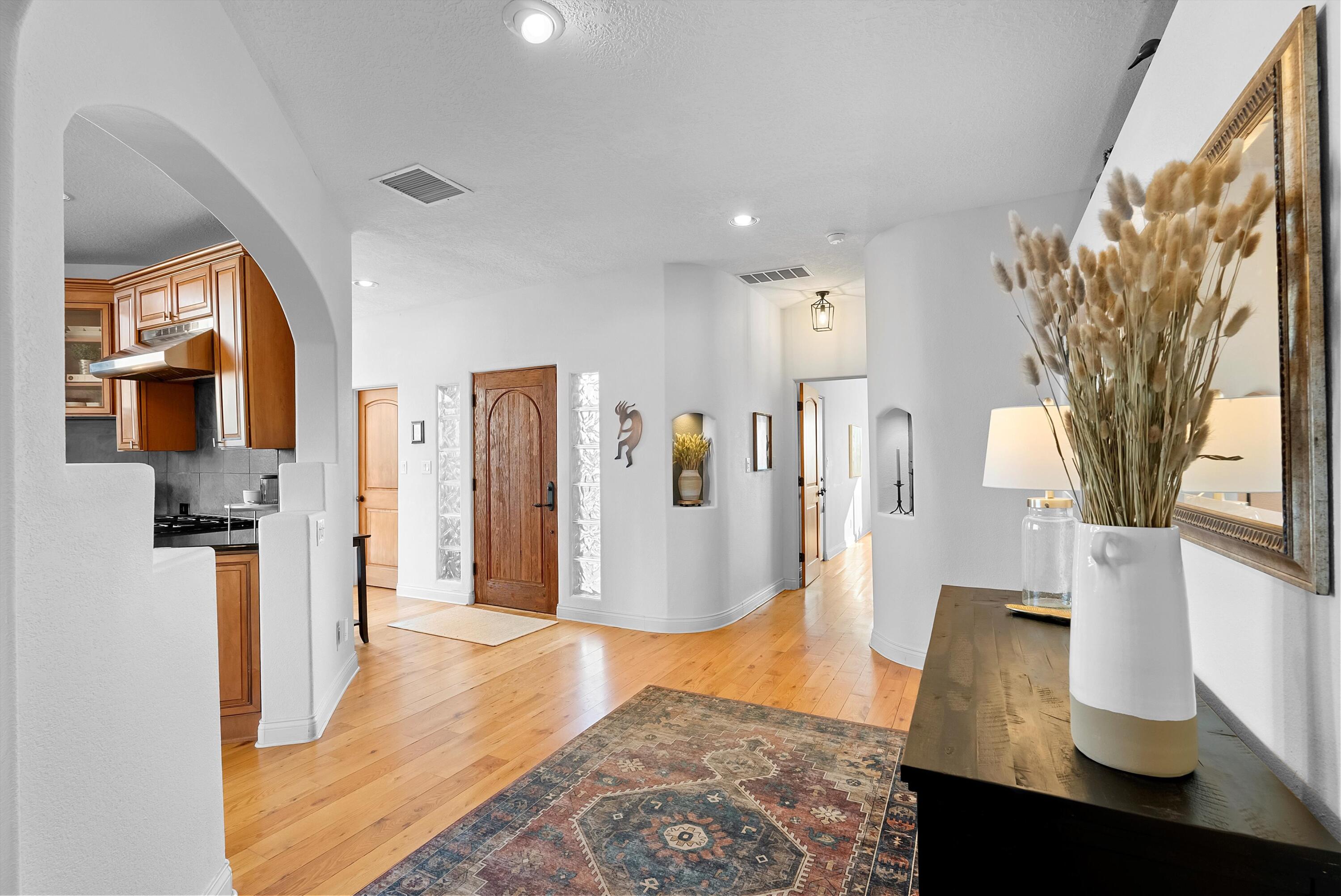 8951 ALAMEDA Boulevard NE