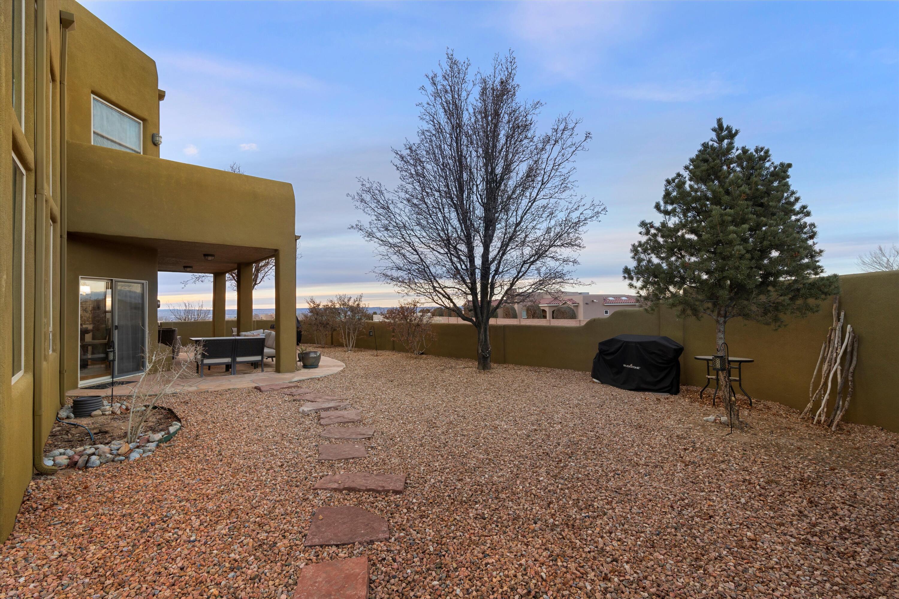 8951 ALAMEDA Boulevard NE