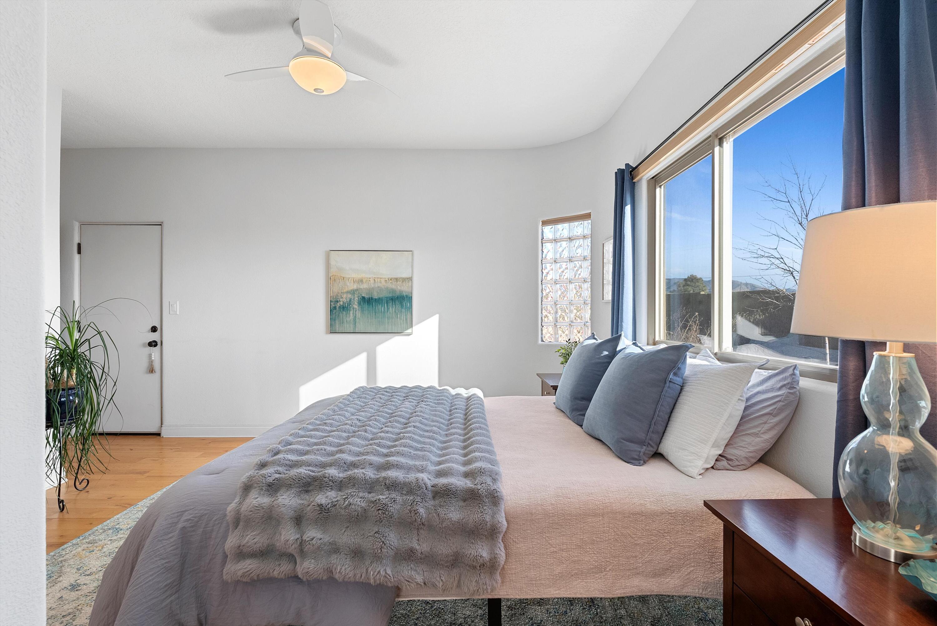 8951 ALAMEDA Boulevard NE