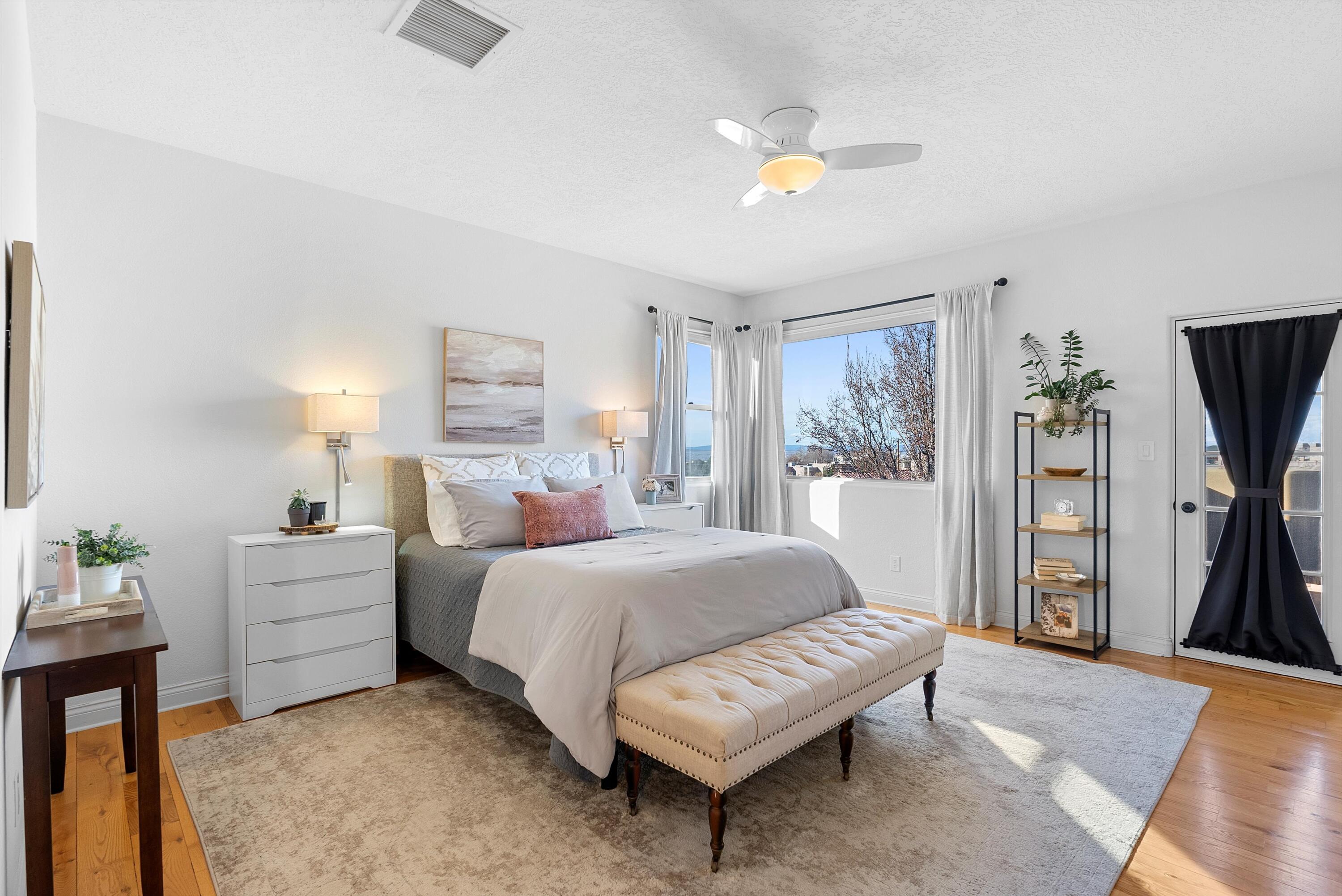 8951 ALAMEDA Boulevard NE