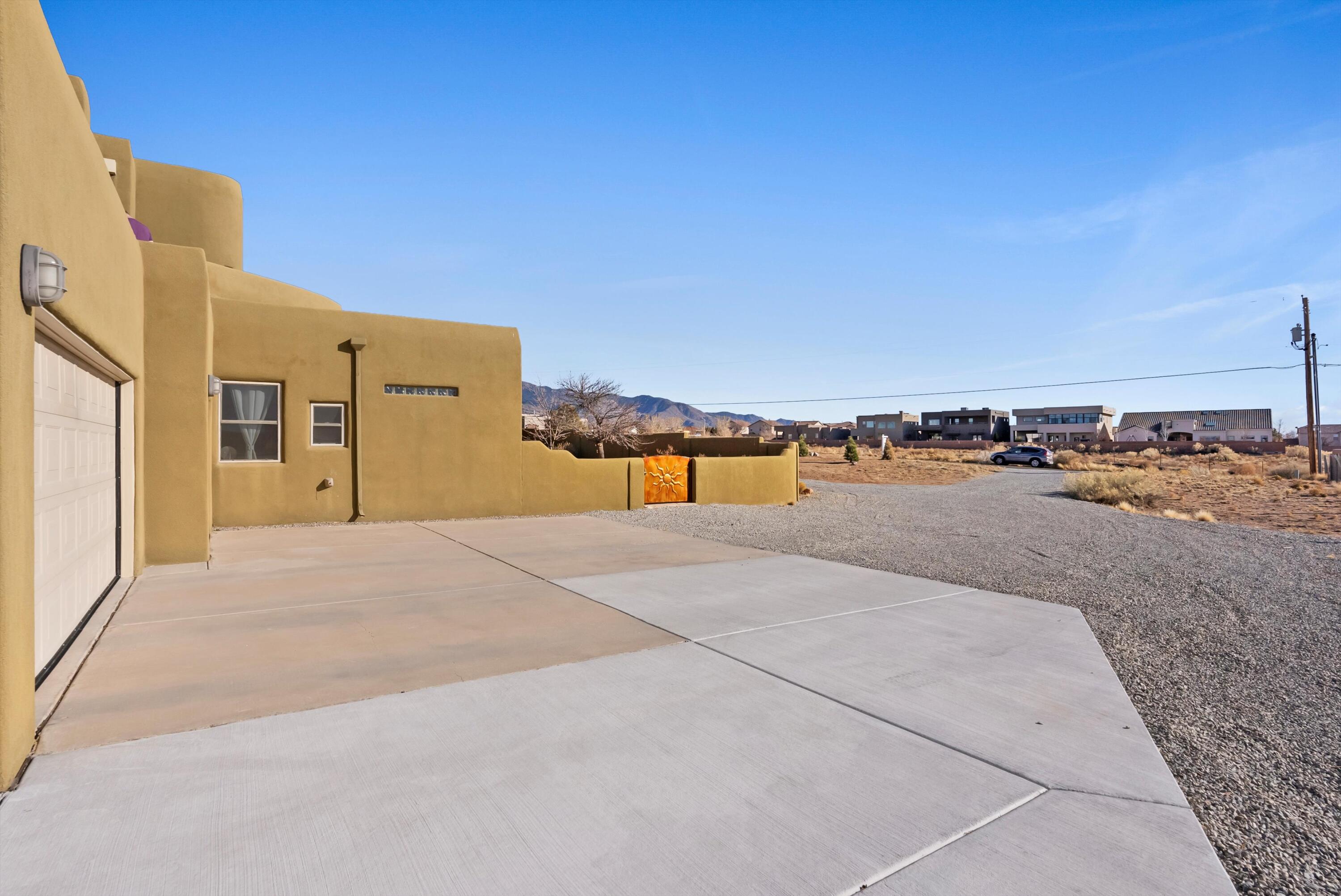 8951 ALAMEDA Boulevard NE