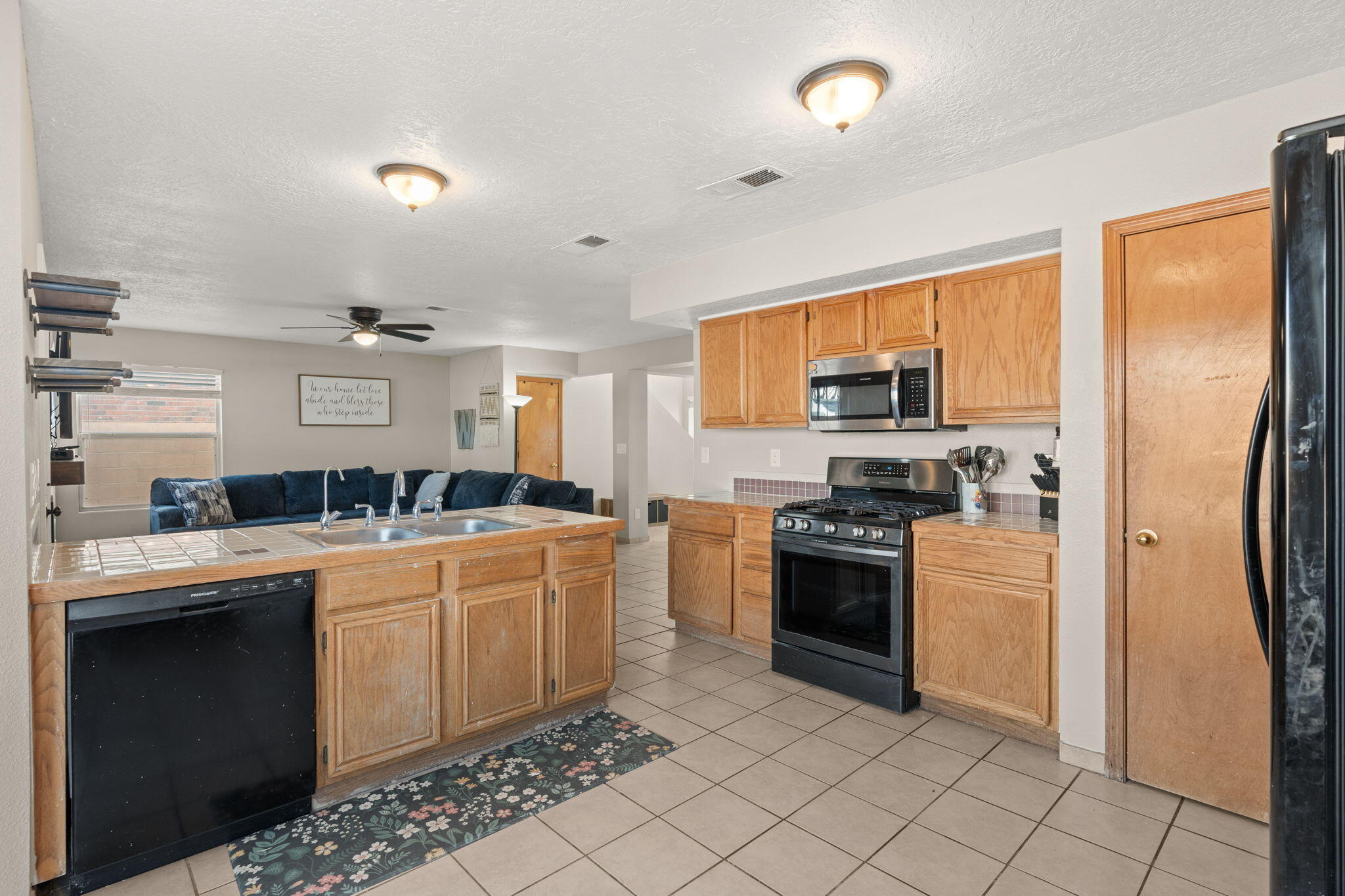 22 BUCKBRUSH Place