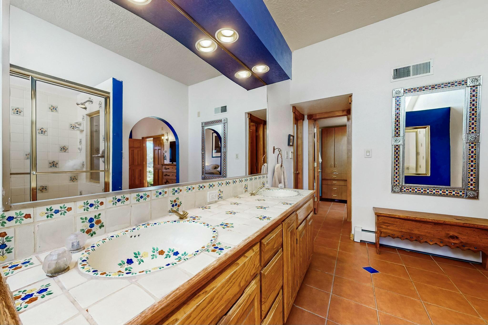 944 CAMINO RANCHITOS NW