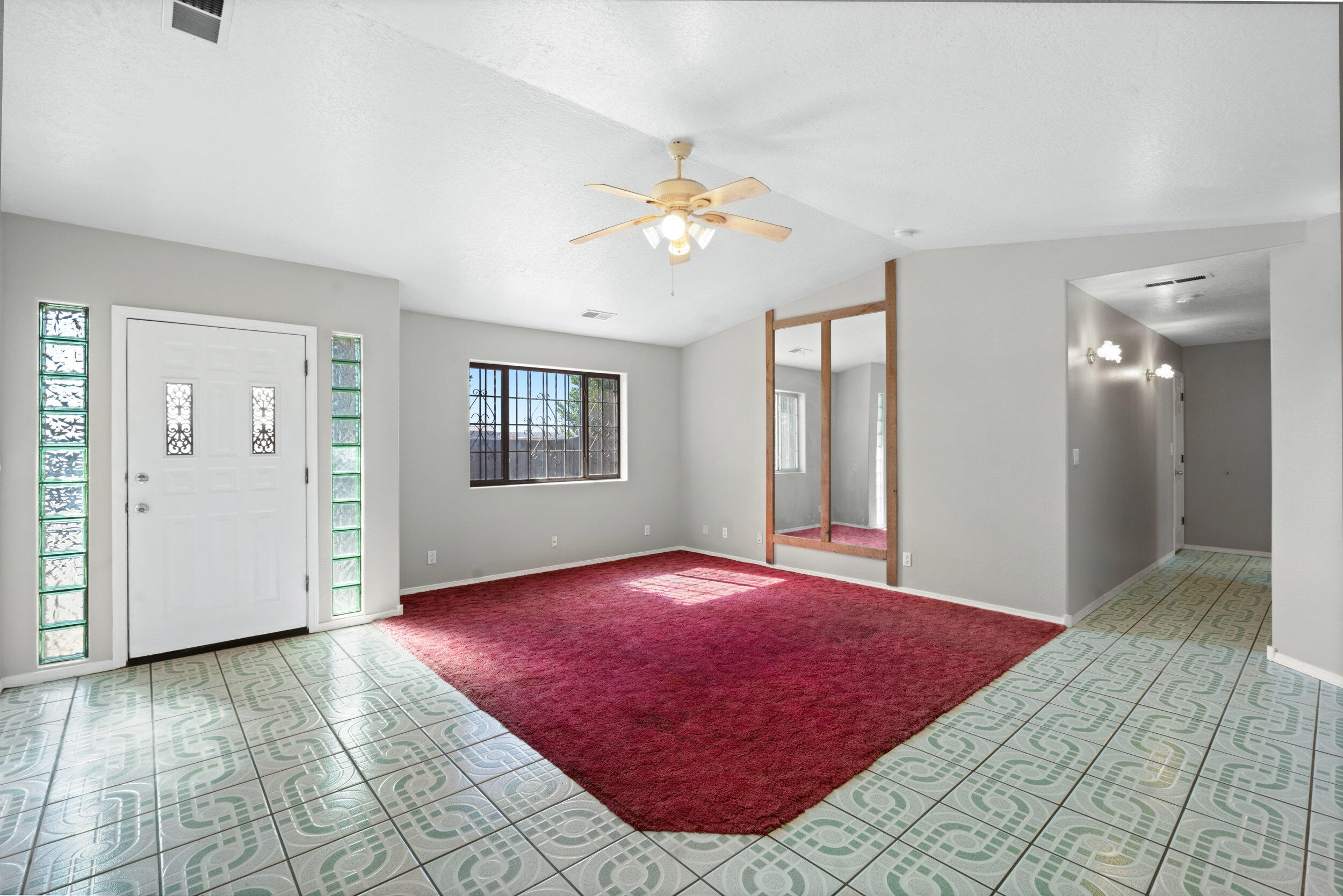 505 VALPLANO Road SE