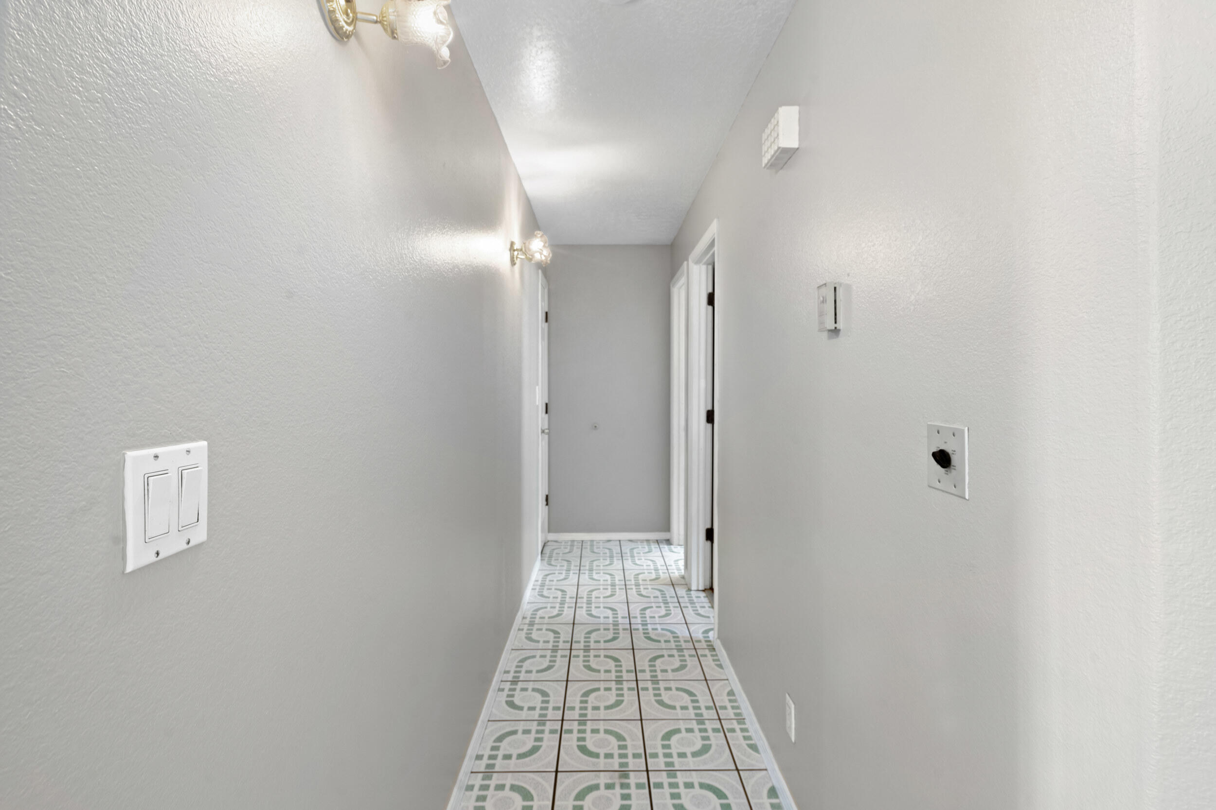 505 VALPLANO Road SE