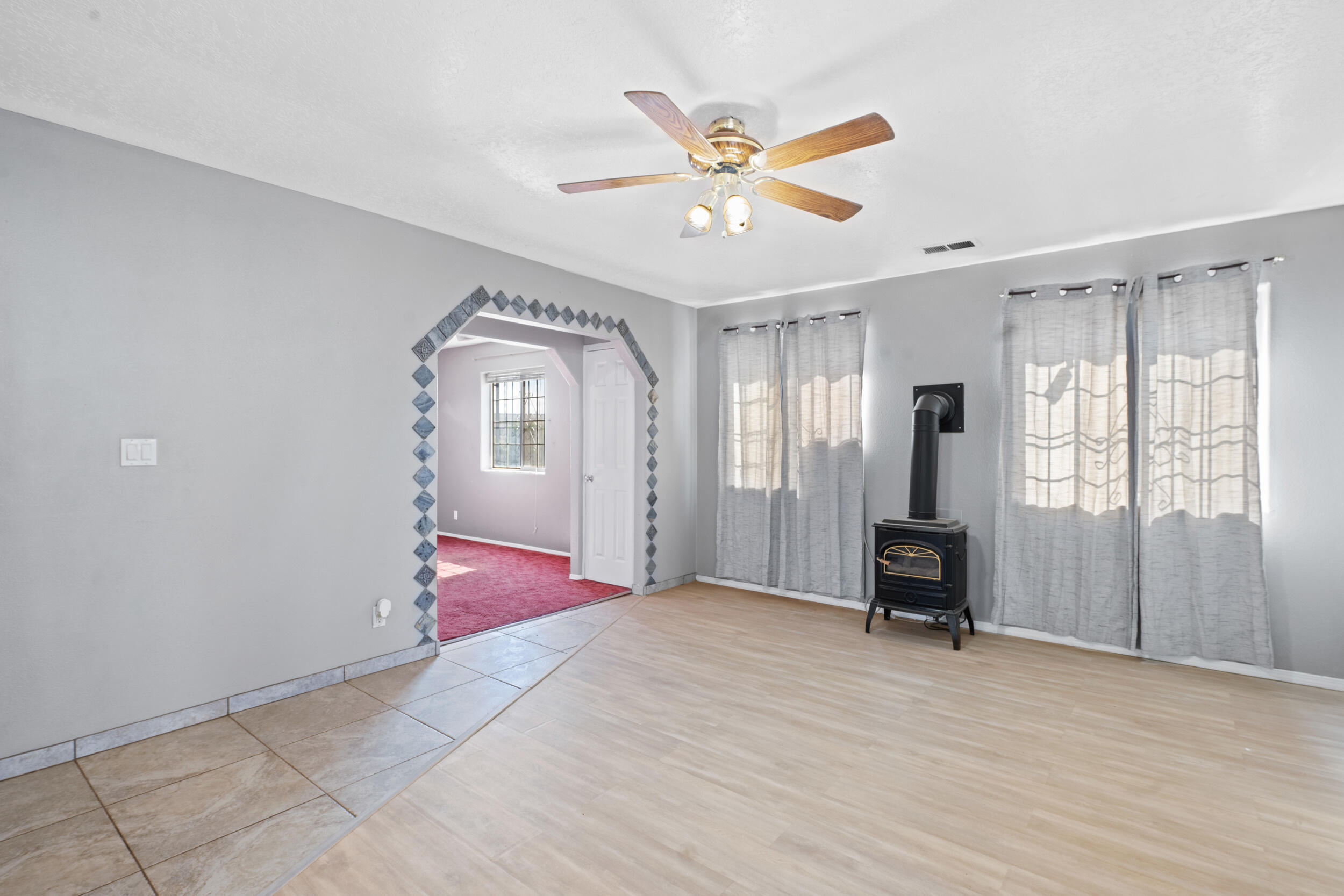 505 VALPLANO Road SE