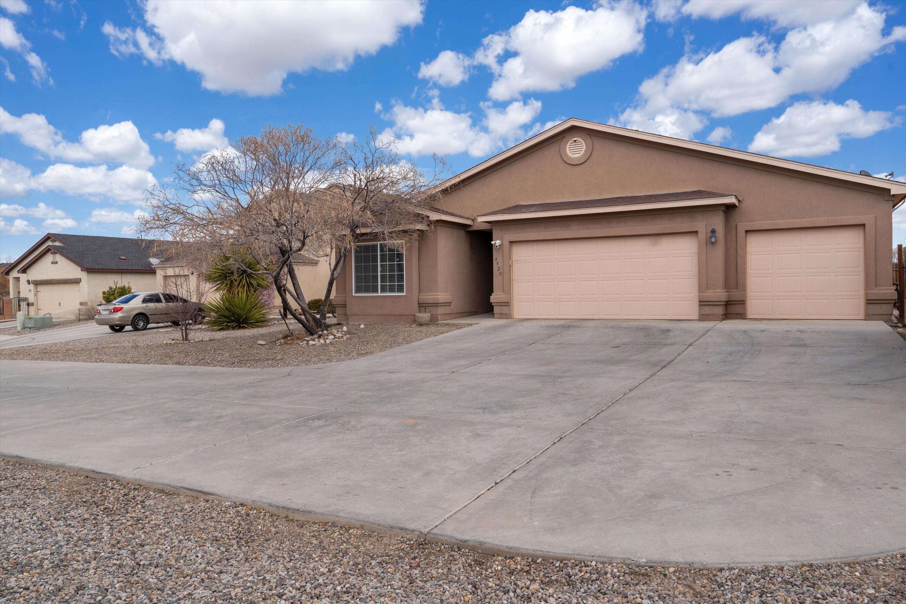 4320 ENFIELD Court SW