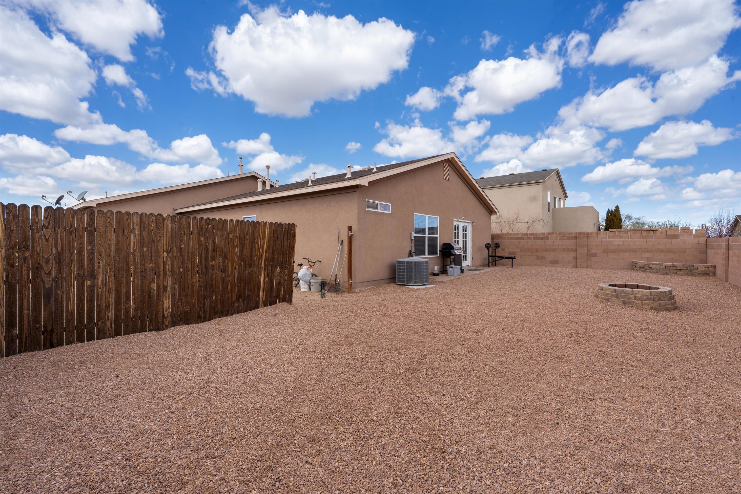 4320 ENFIELD Court SW