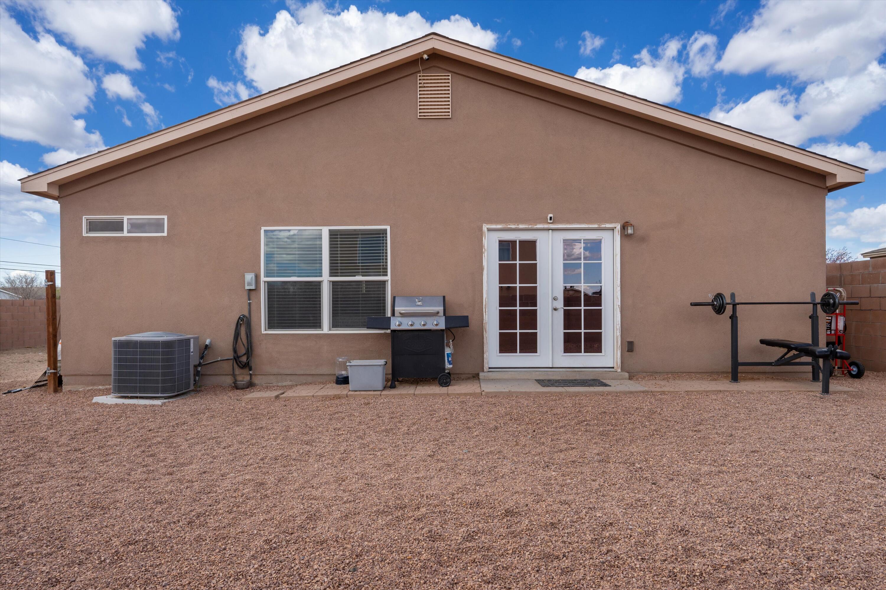 4320 ENFIELD Court SW