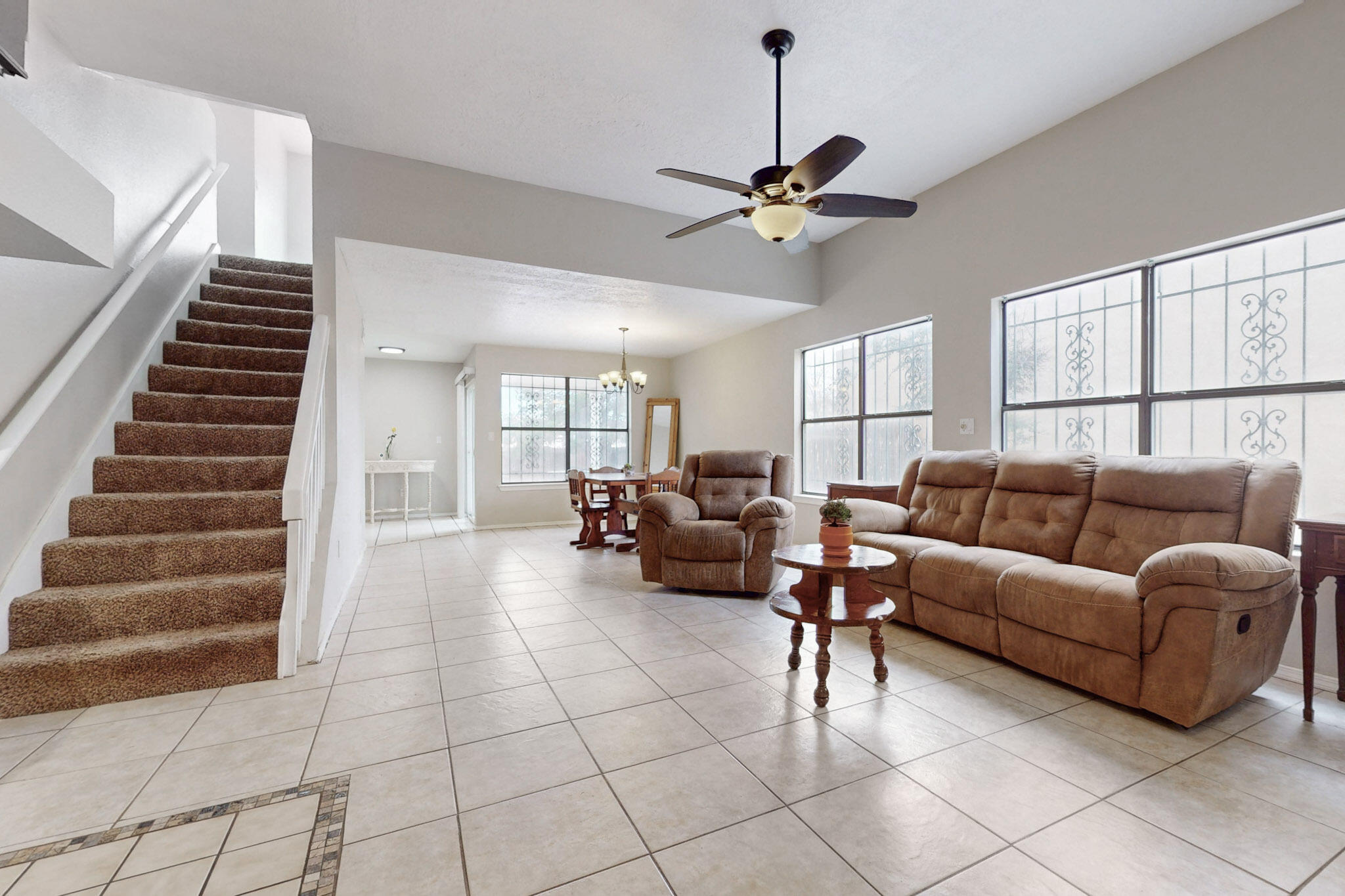 7805 PINEWOOD Drive NW