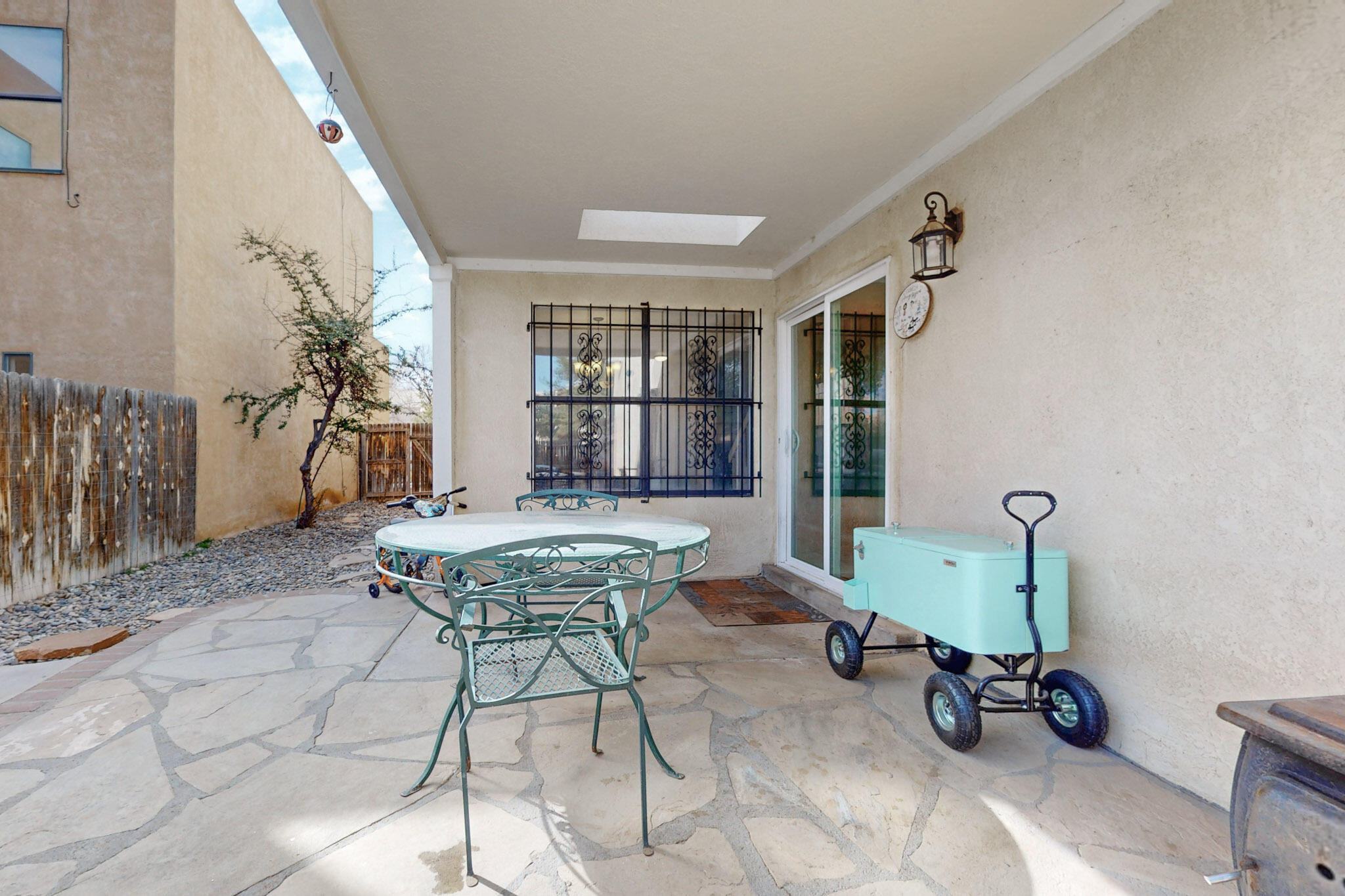 7805 PINEWOOD Drive NW