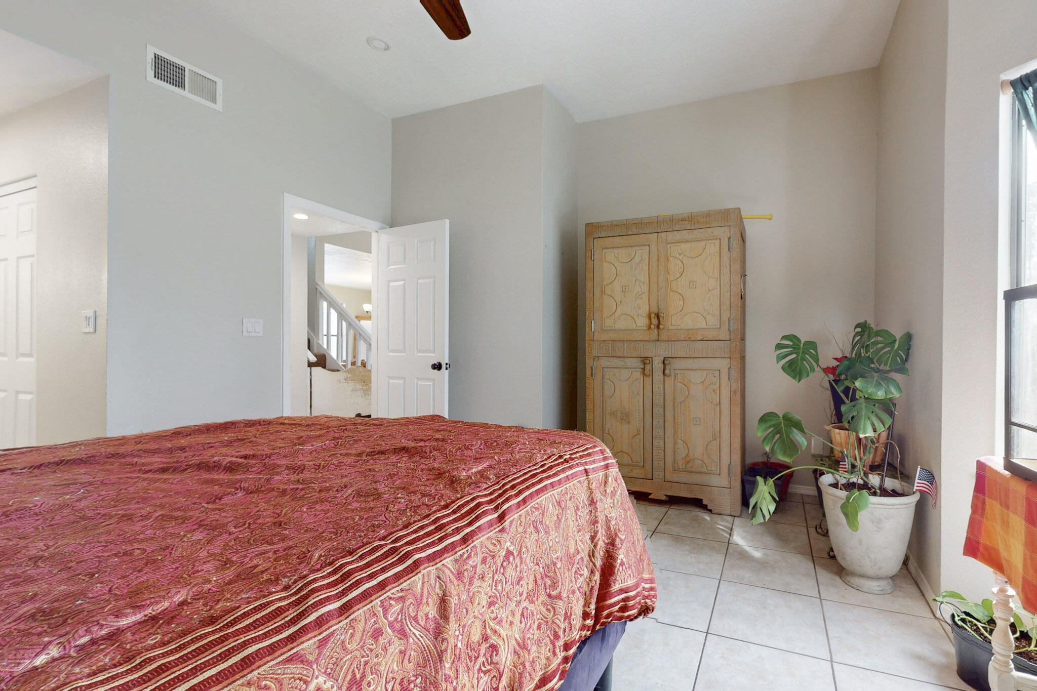 7805 PINEWOOD Drive NW