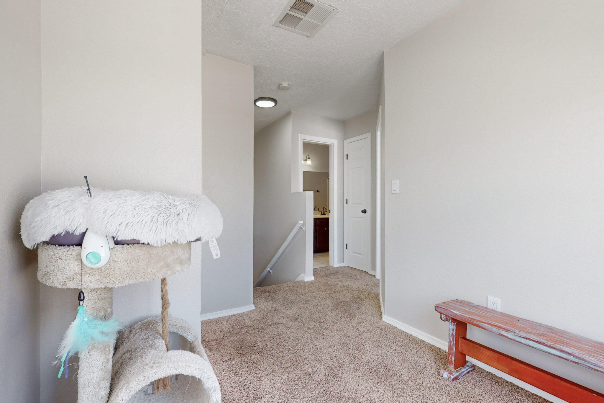 7805 PINEWOOD Drive NW