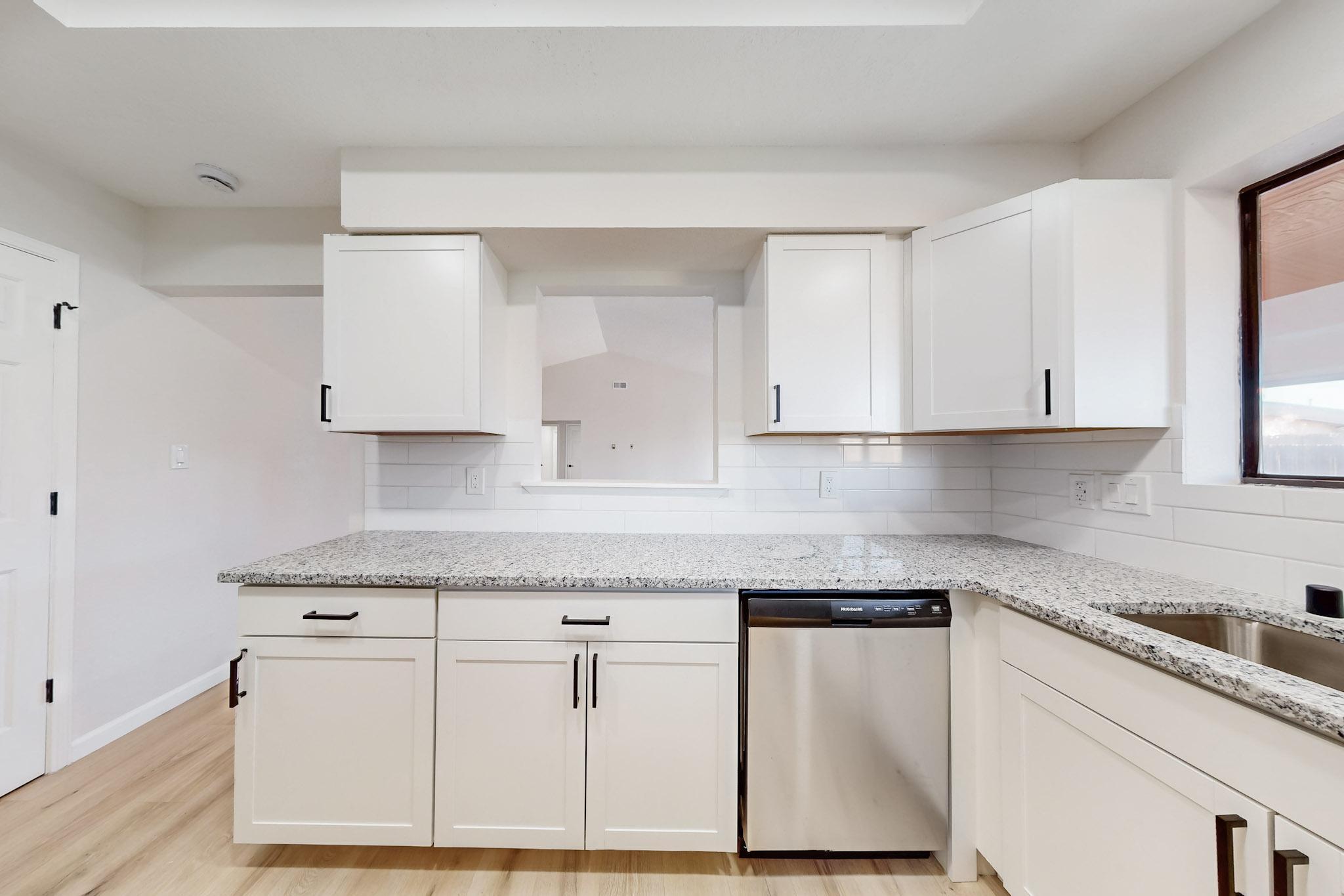 10501 LUTES Court NW