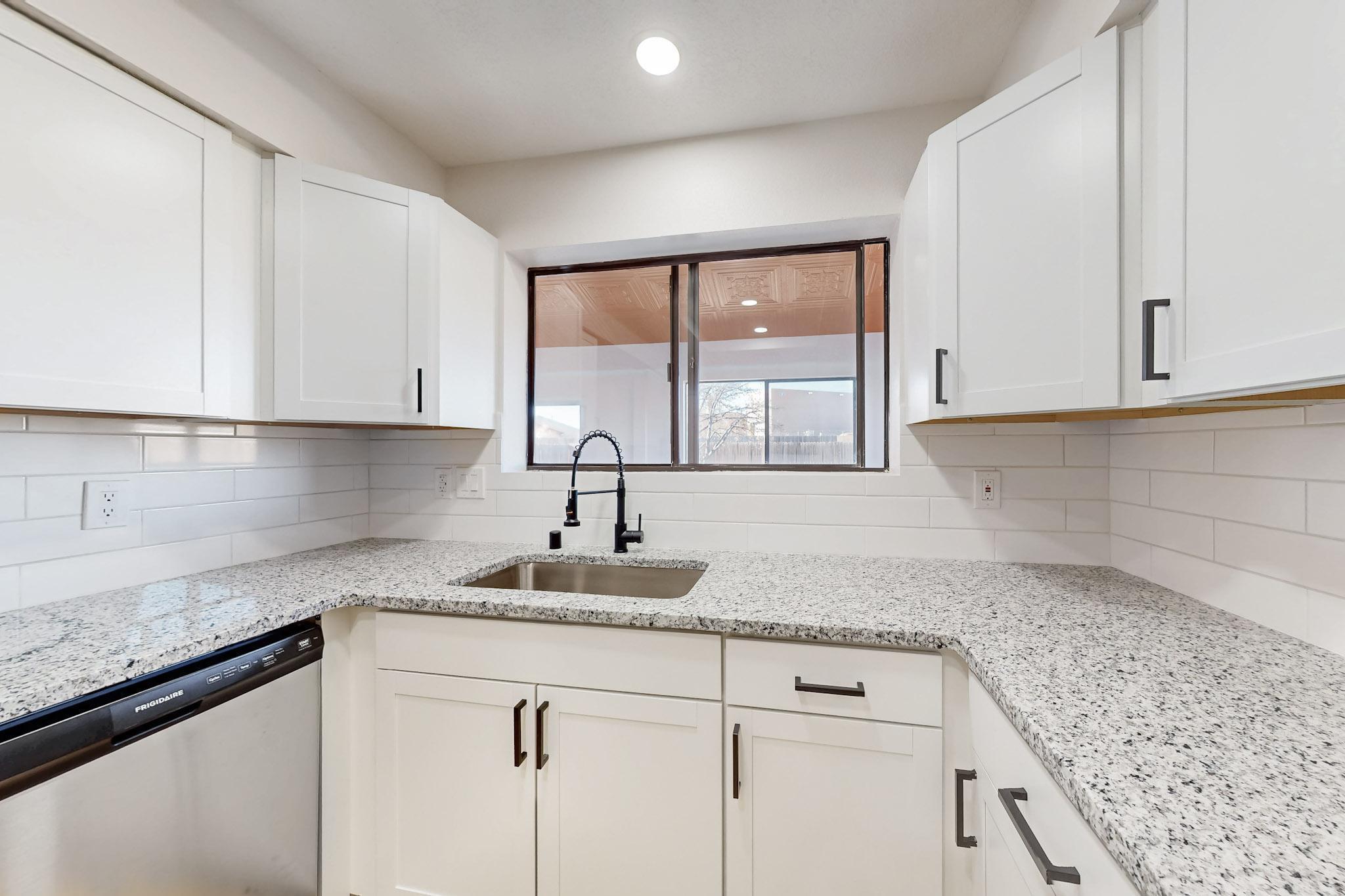 10501 LUTES Court NW