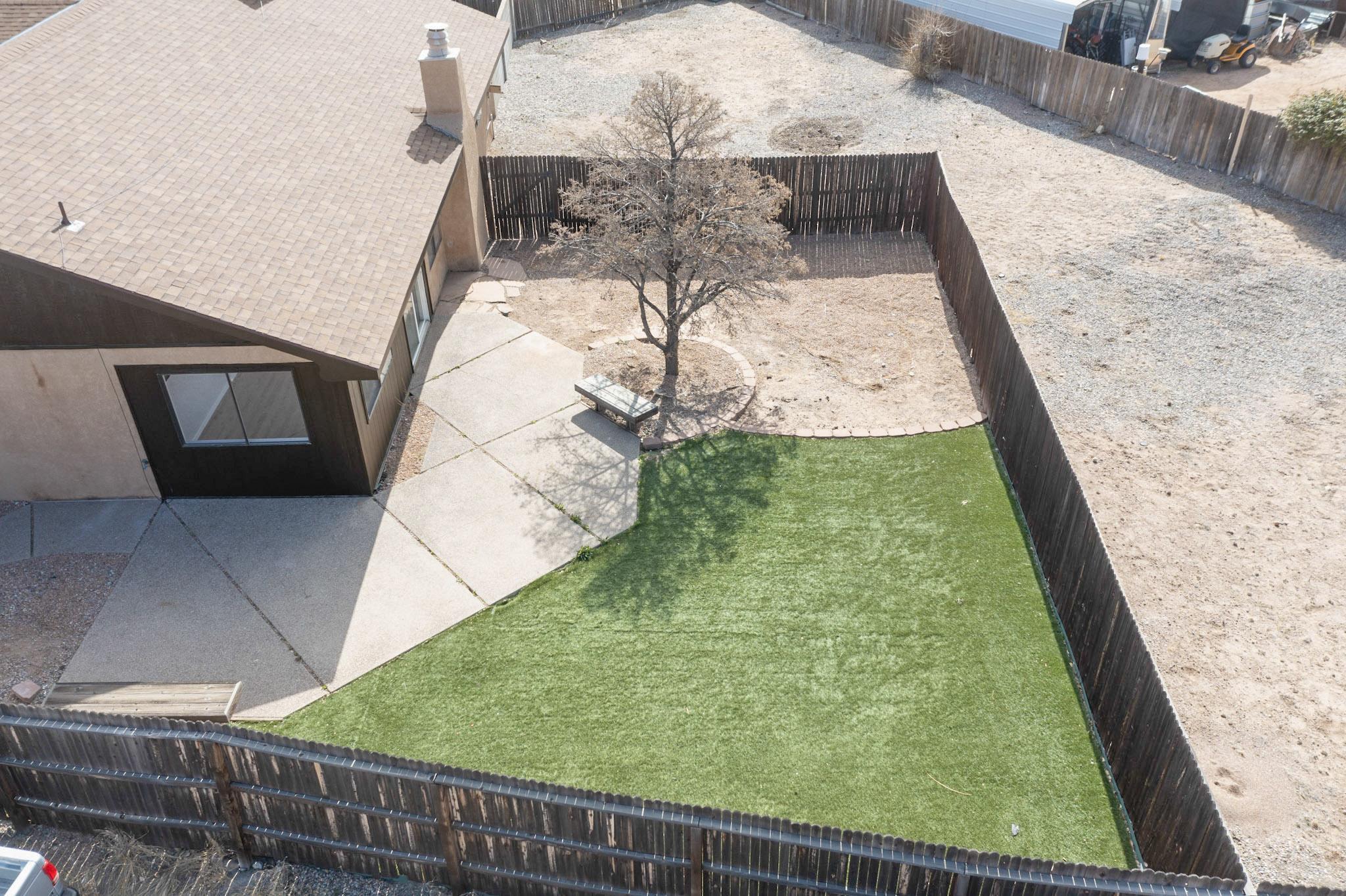 10501 LUTES Court NW