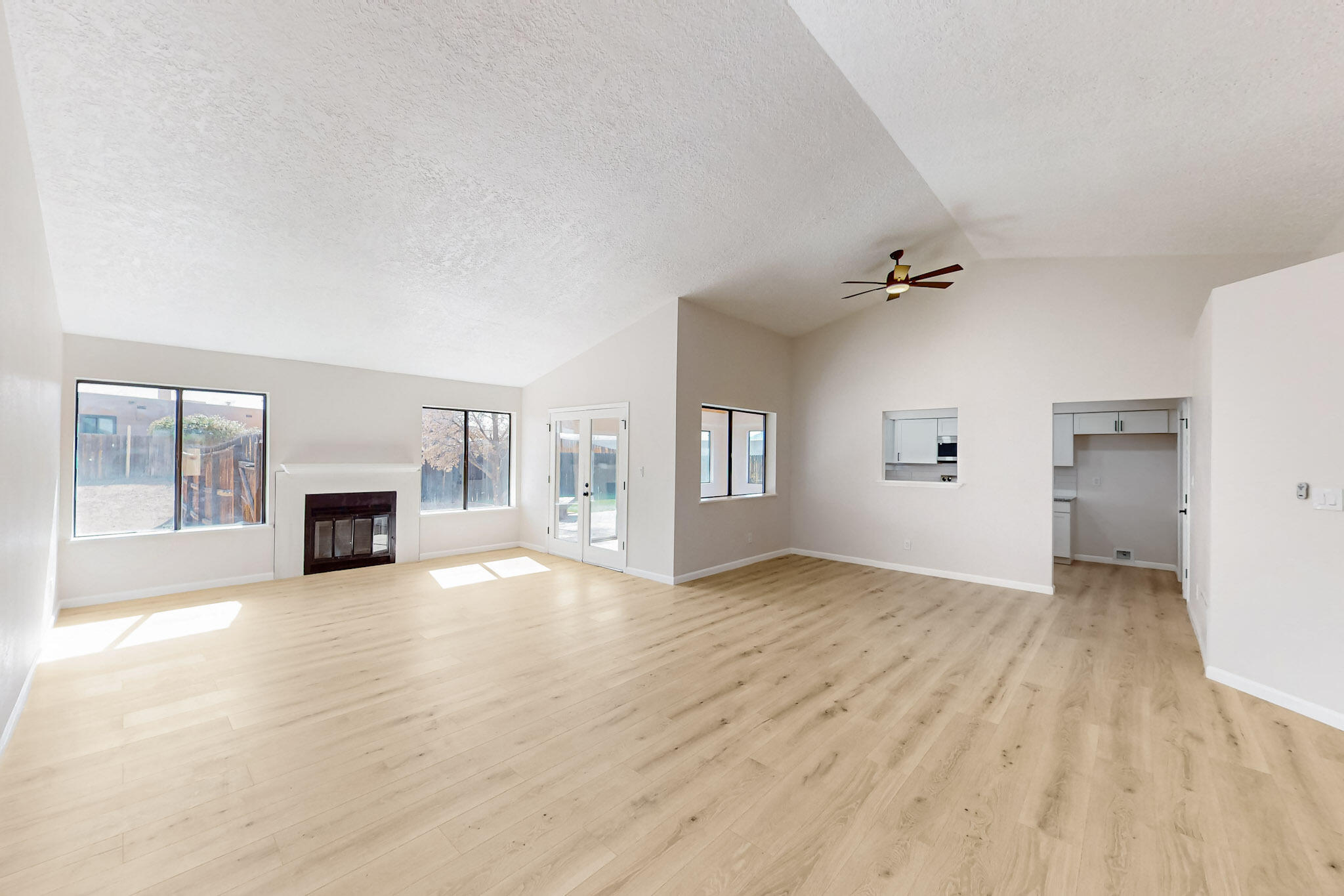 10501 LUTES Court NW