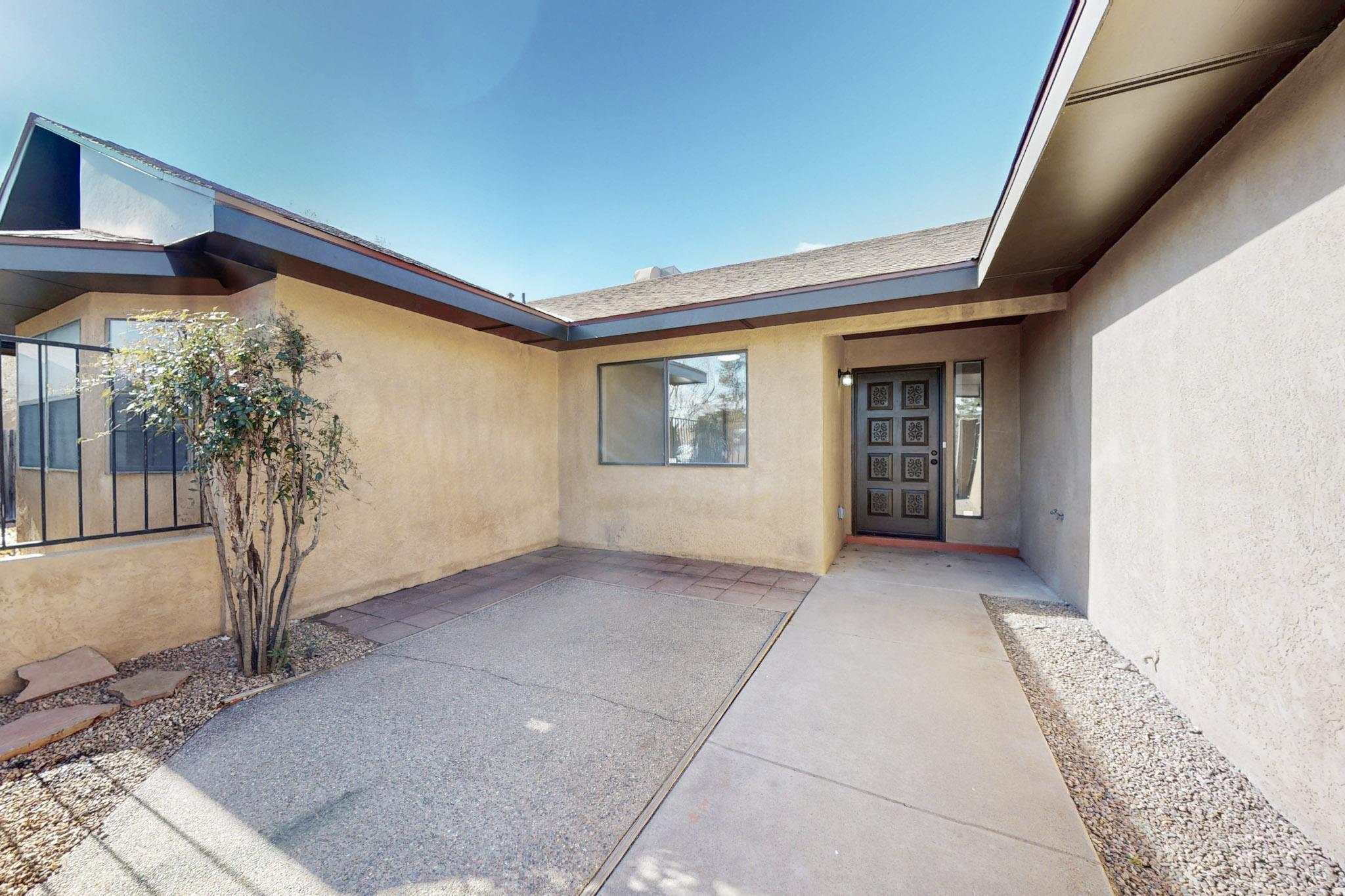 10501 LUTES Court NW