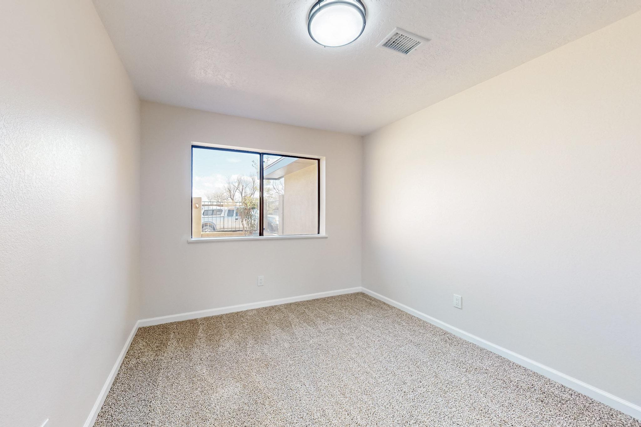 10501 LUTES Court NW