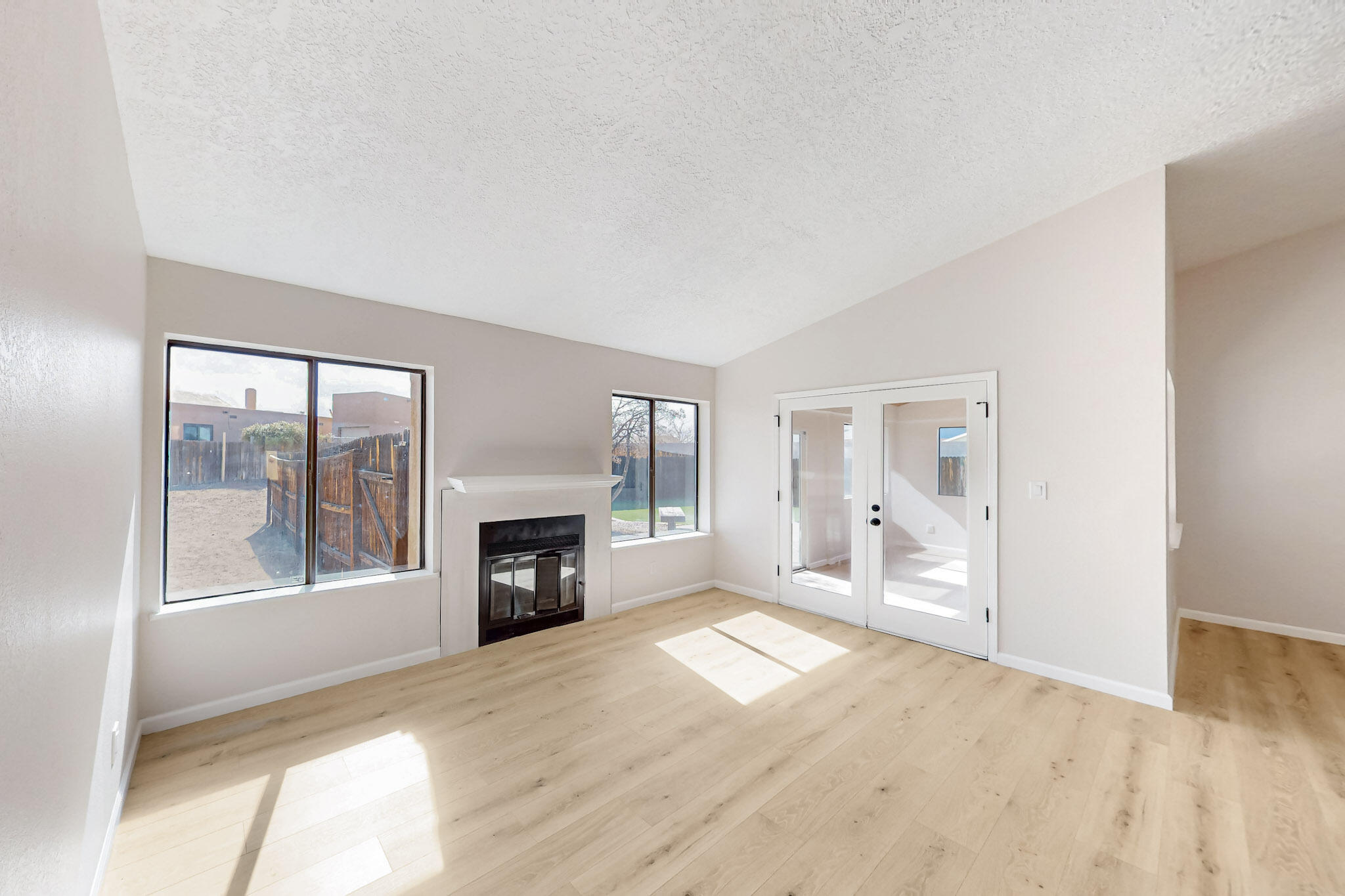 10501 LUTES Court NW