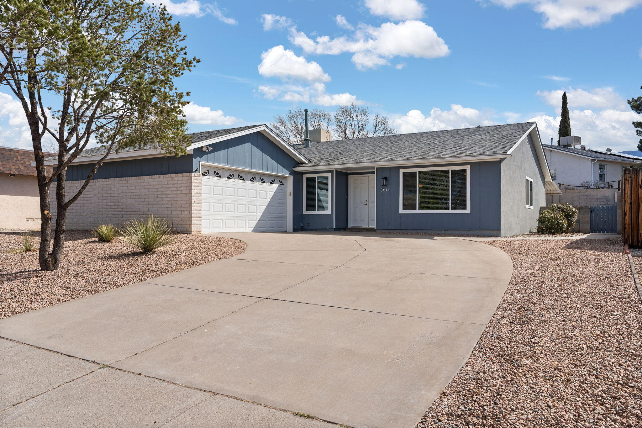 3814 ESPEJO Street NE
