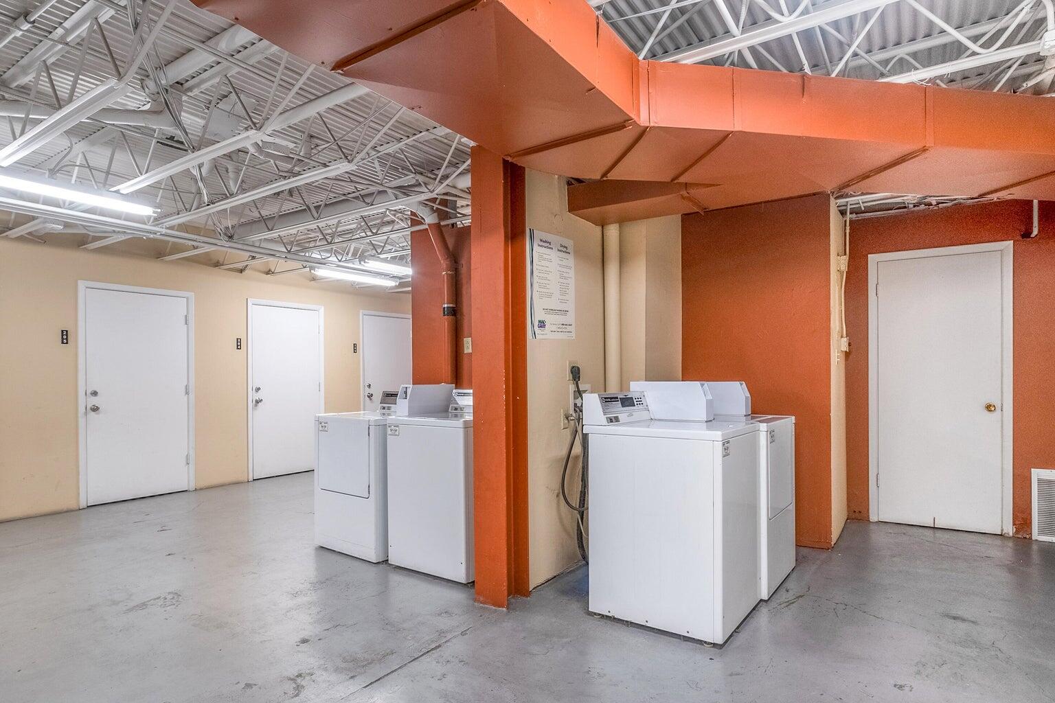 351 WASHINGTON Street SE 200