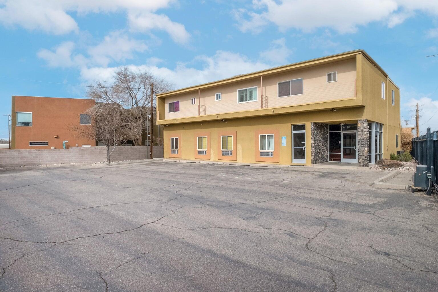 351 WASHINGTON Street SE 200