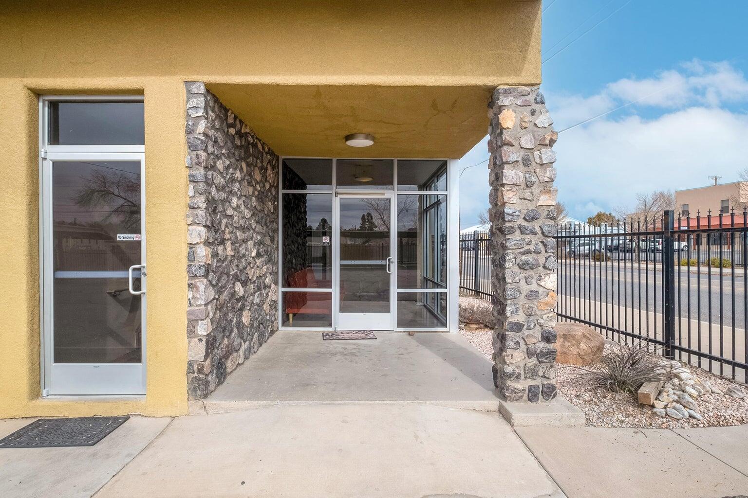 351 WASHINGTON Street SE 200