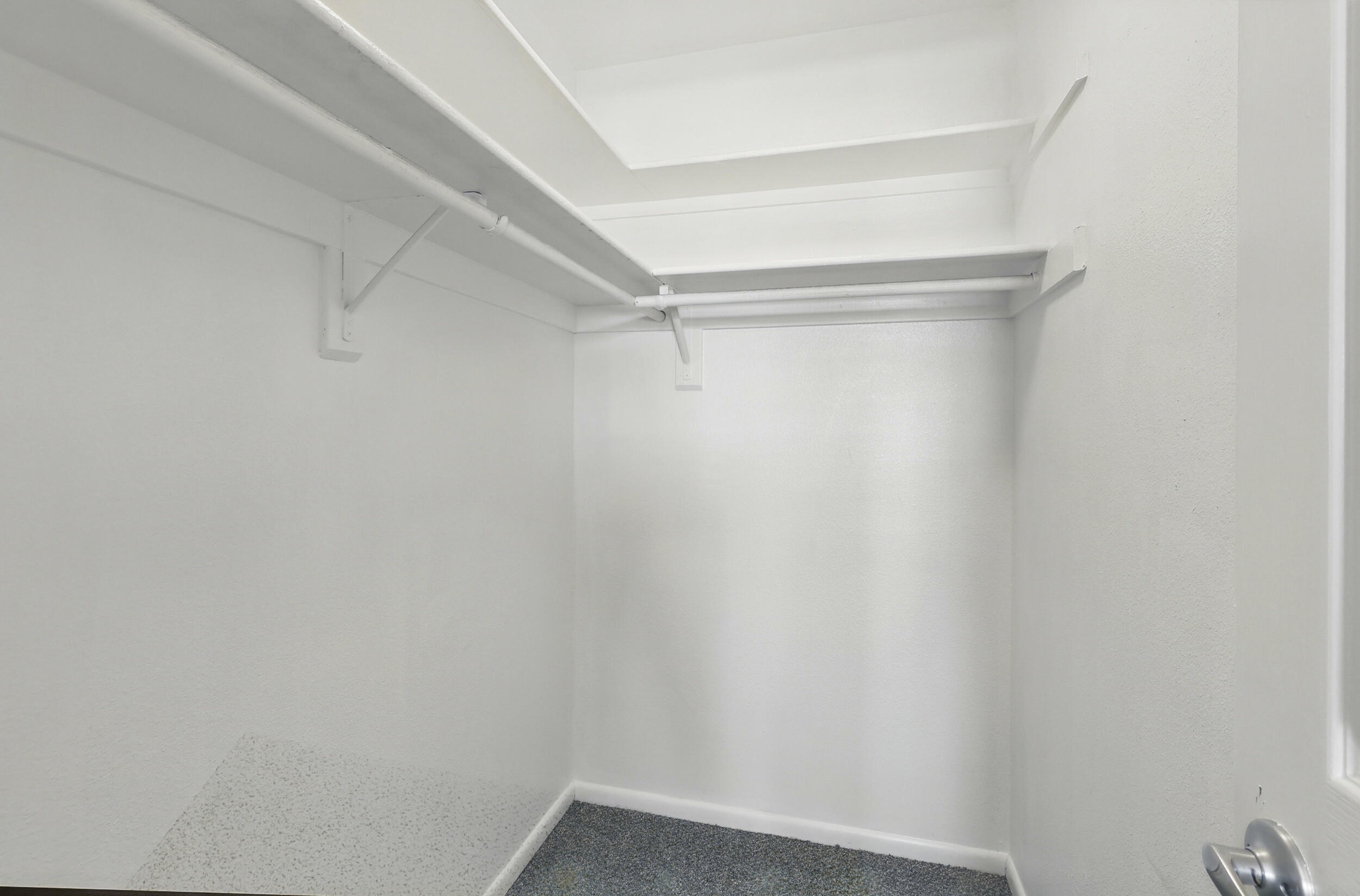 351 WASHINGTON Street SE 200