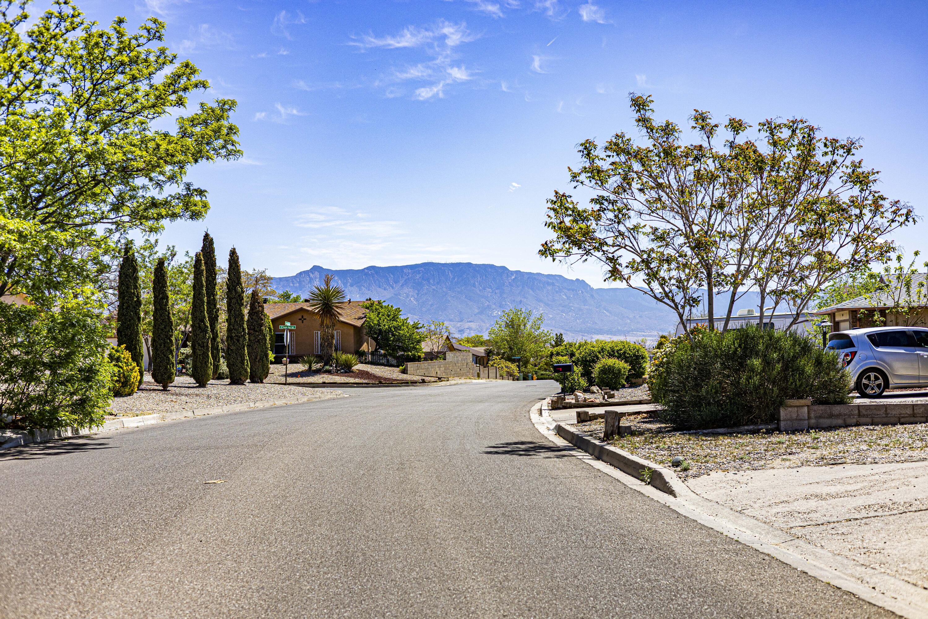2015 Zaragoza Road SE