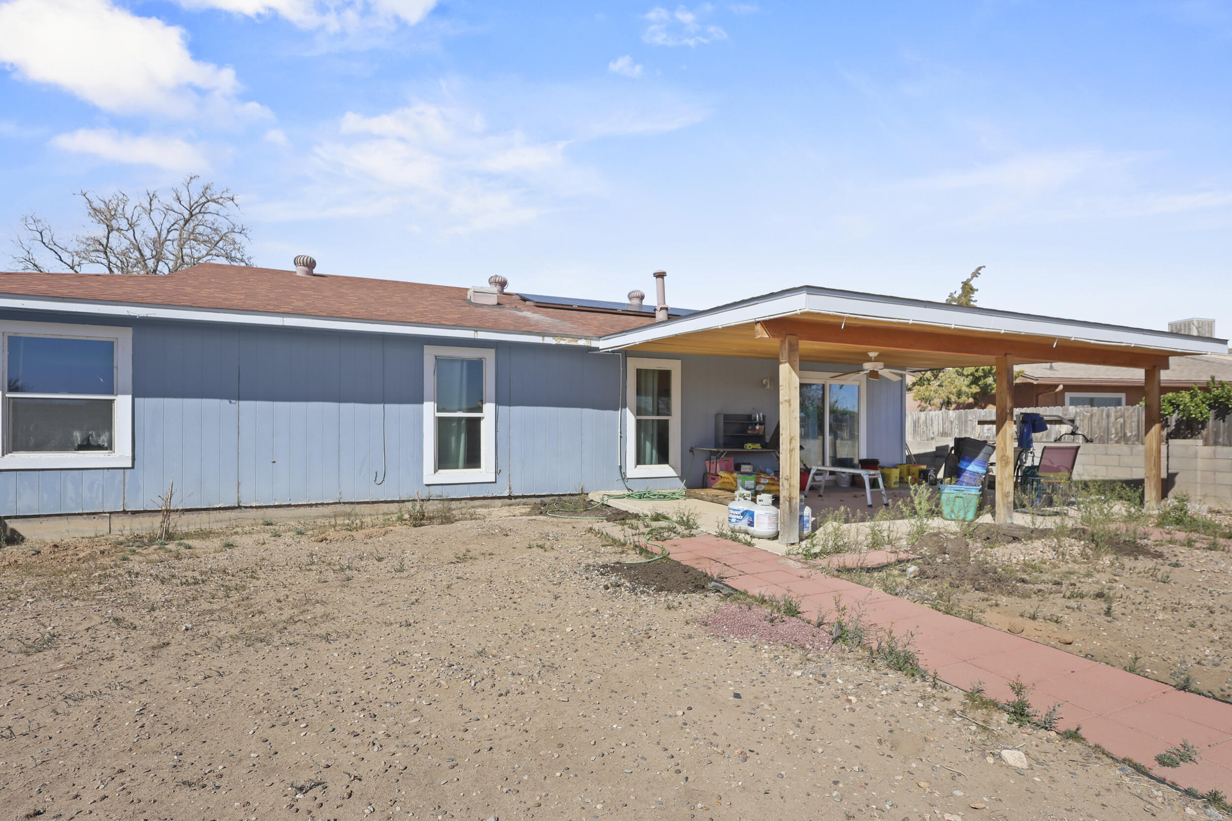 2015 Zaragoza Road SE