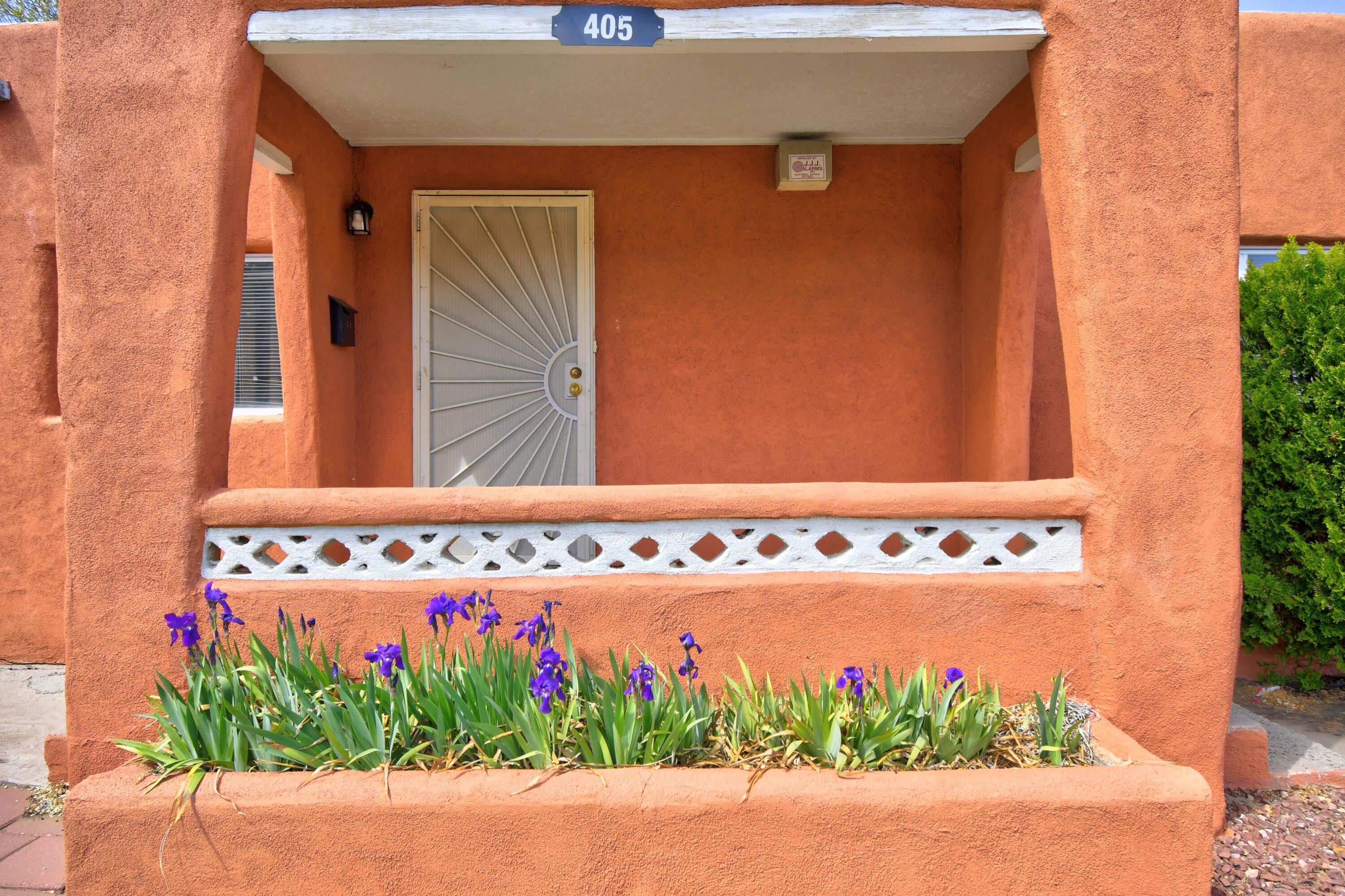 405 RHODE ISLAND Street NE