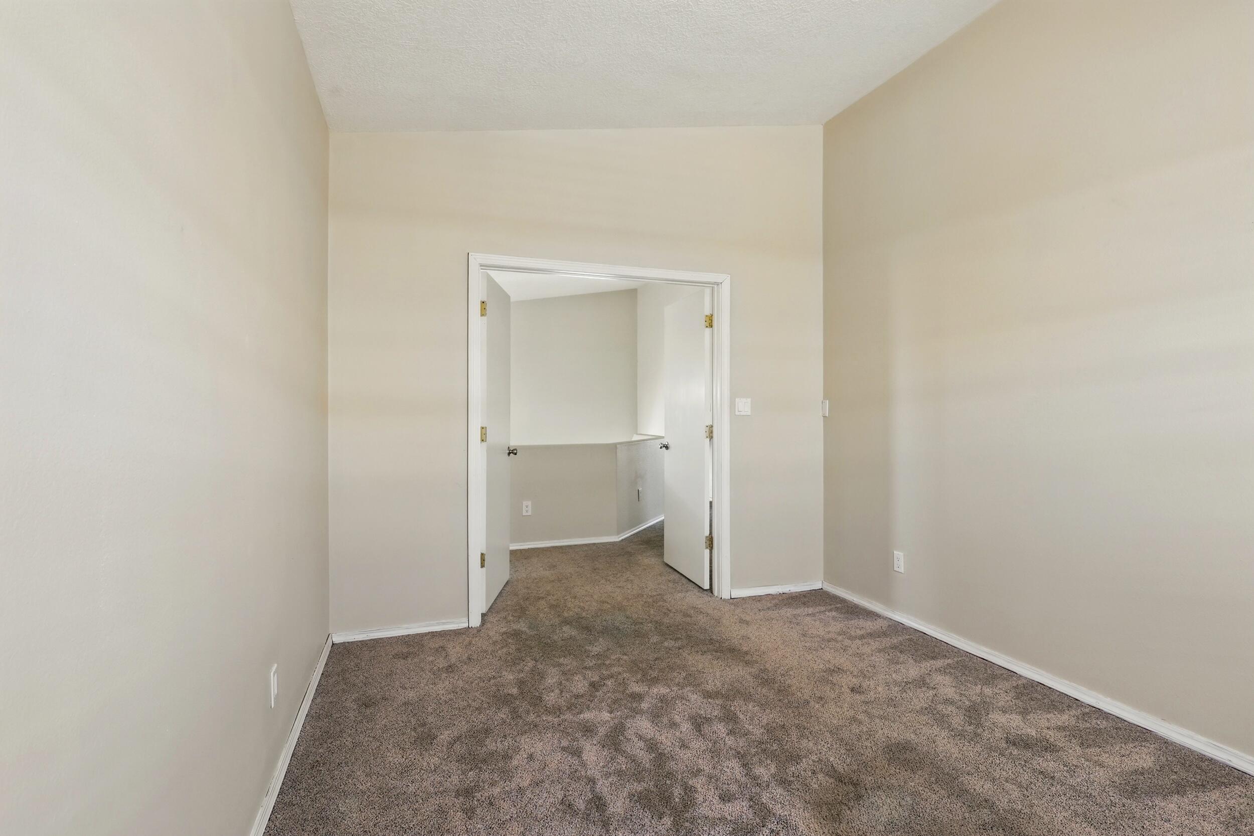 10415 COUNTRY MANOR Place NW