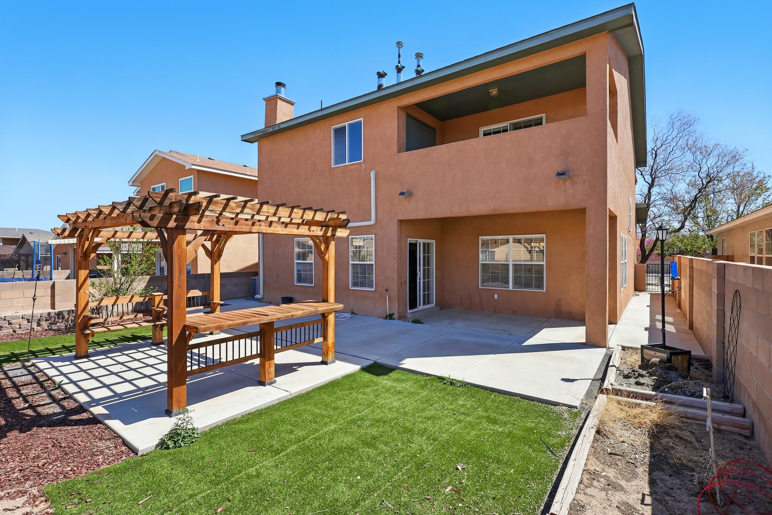 10415 COUNTRY MANOR Place NW