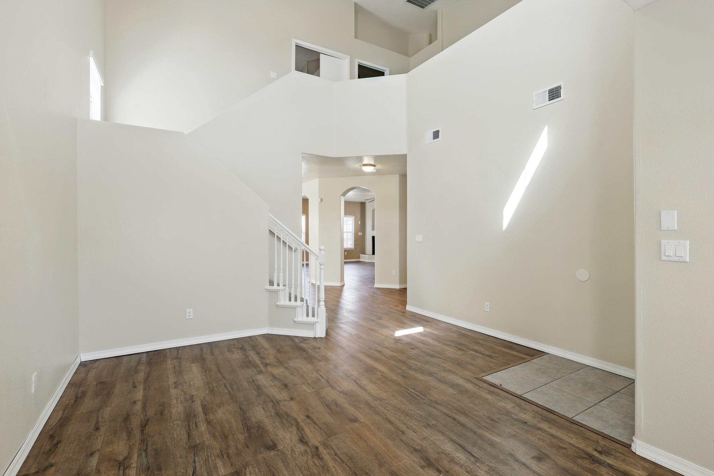 10415 COUNTRY MANOR Place NW