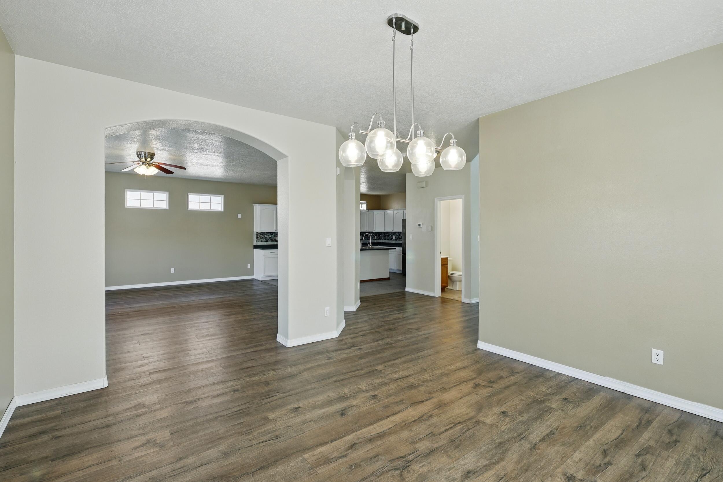 10415 COUNTRY MANOR Place NW