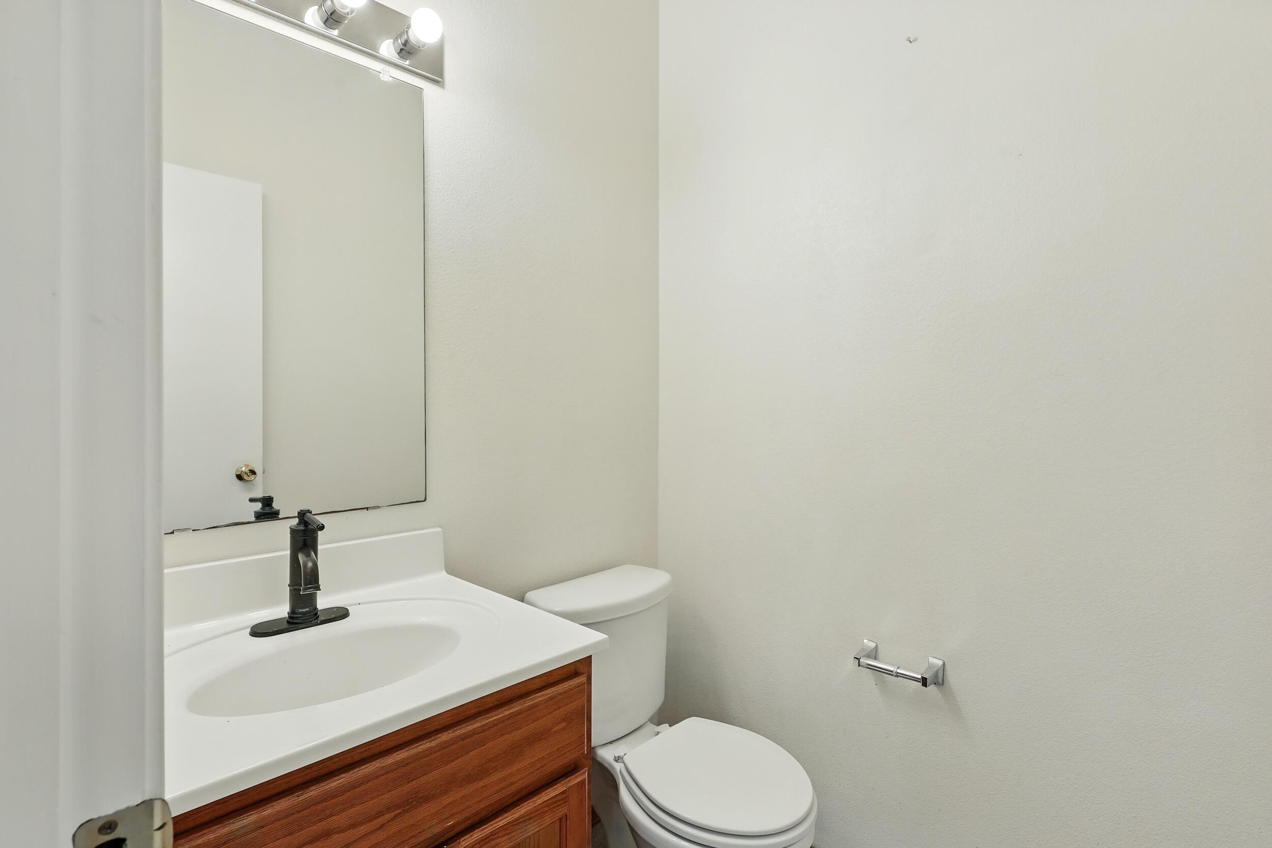 10415 COUNTRY MANOR Place NW