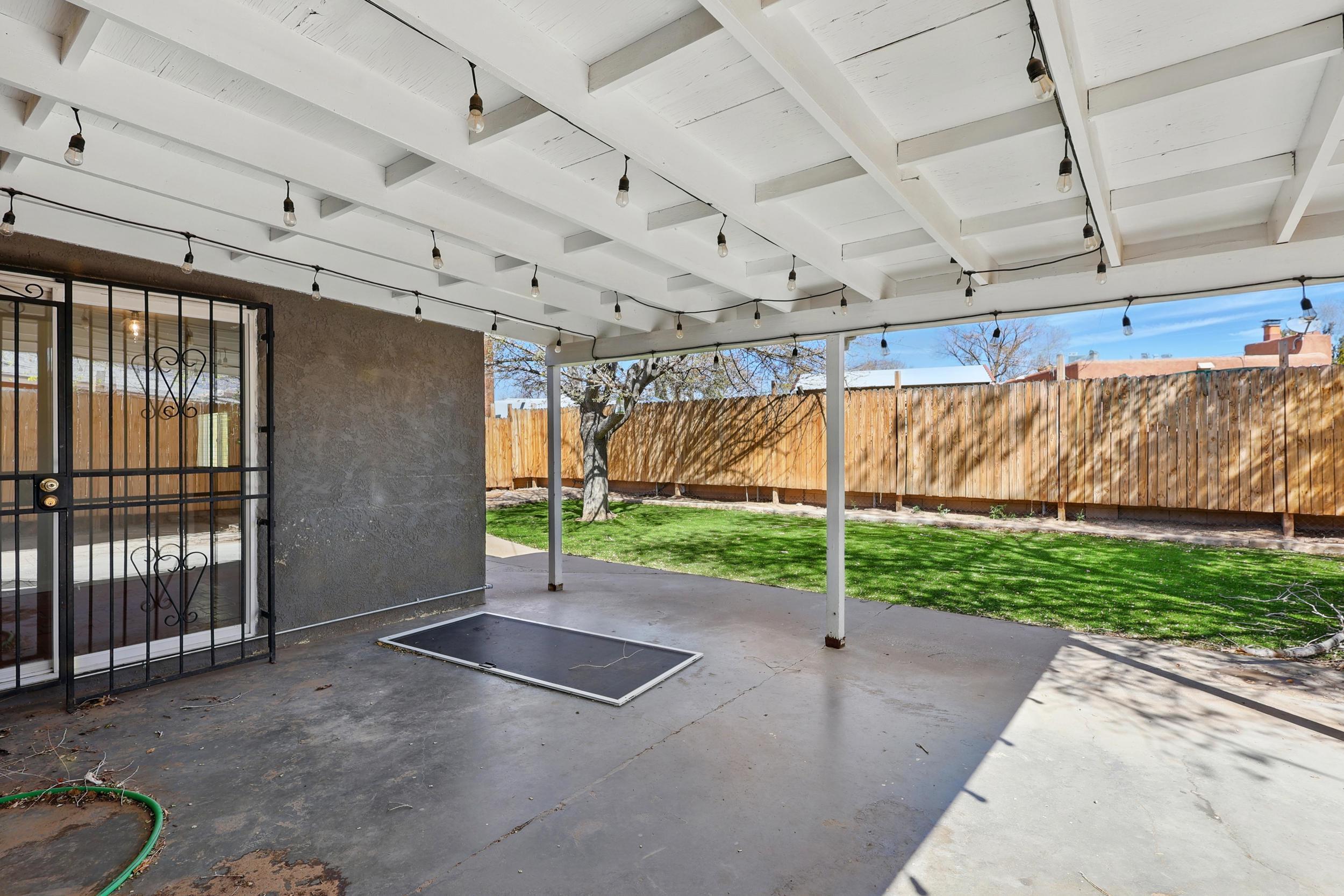 9925 Leyendecker Road NE