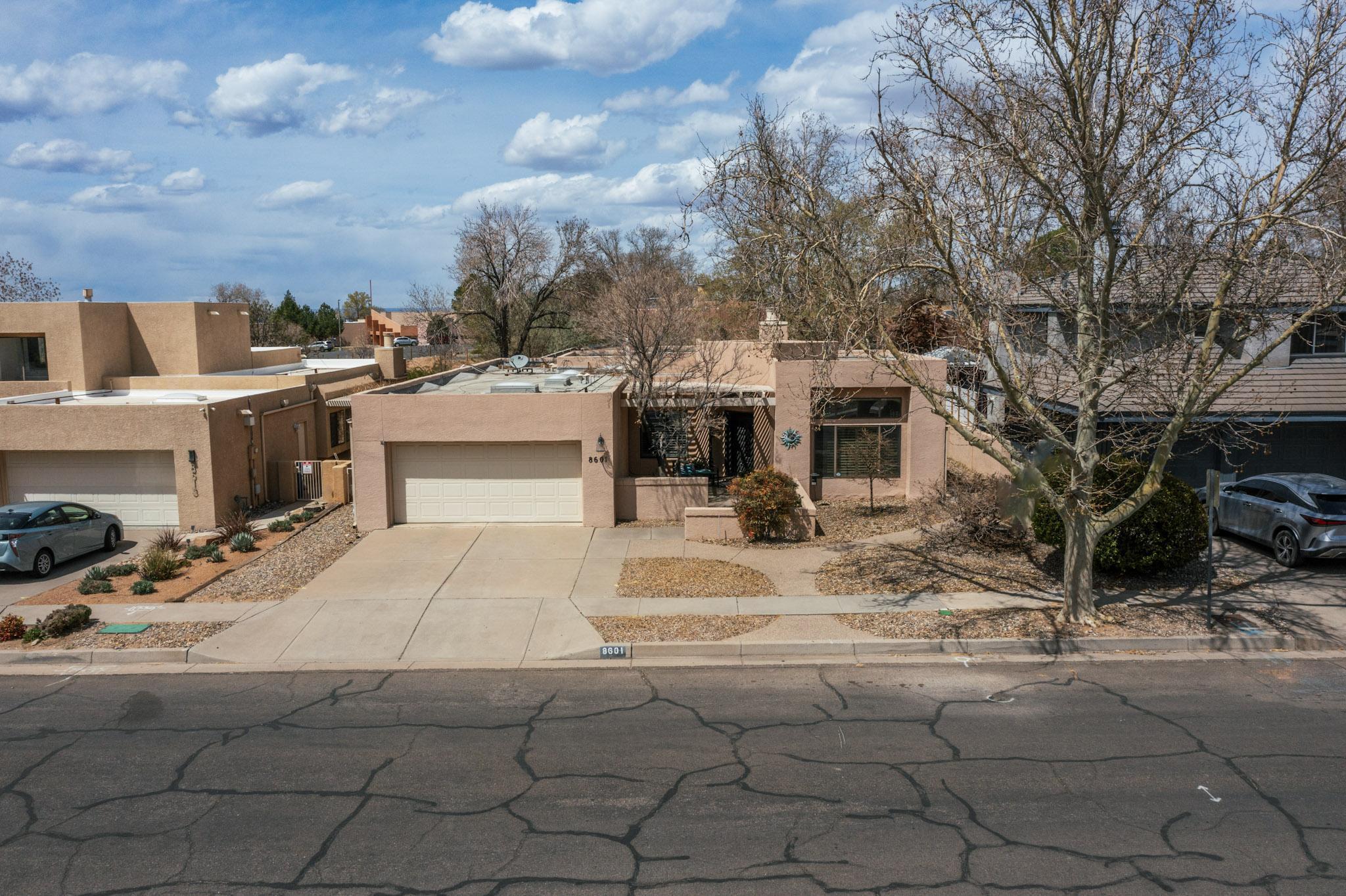 8601 Canyon Run Road NE