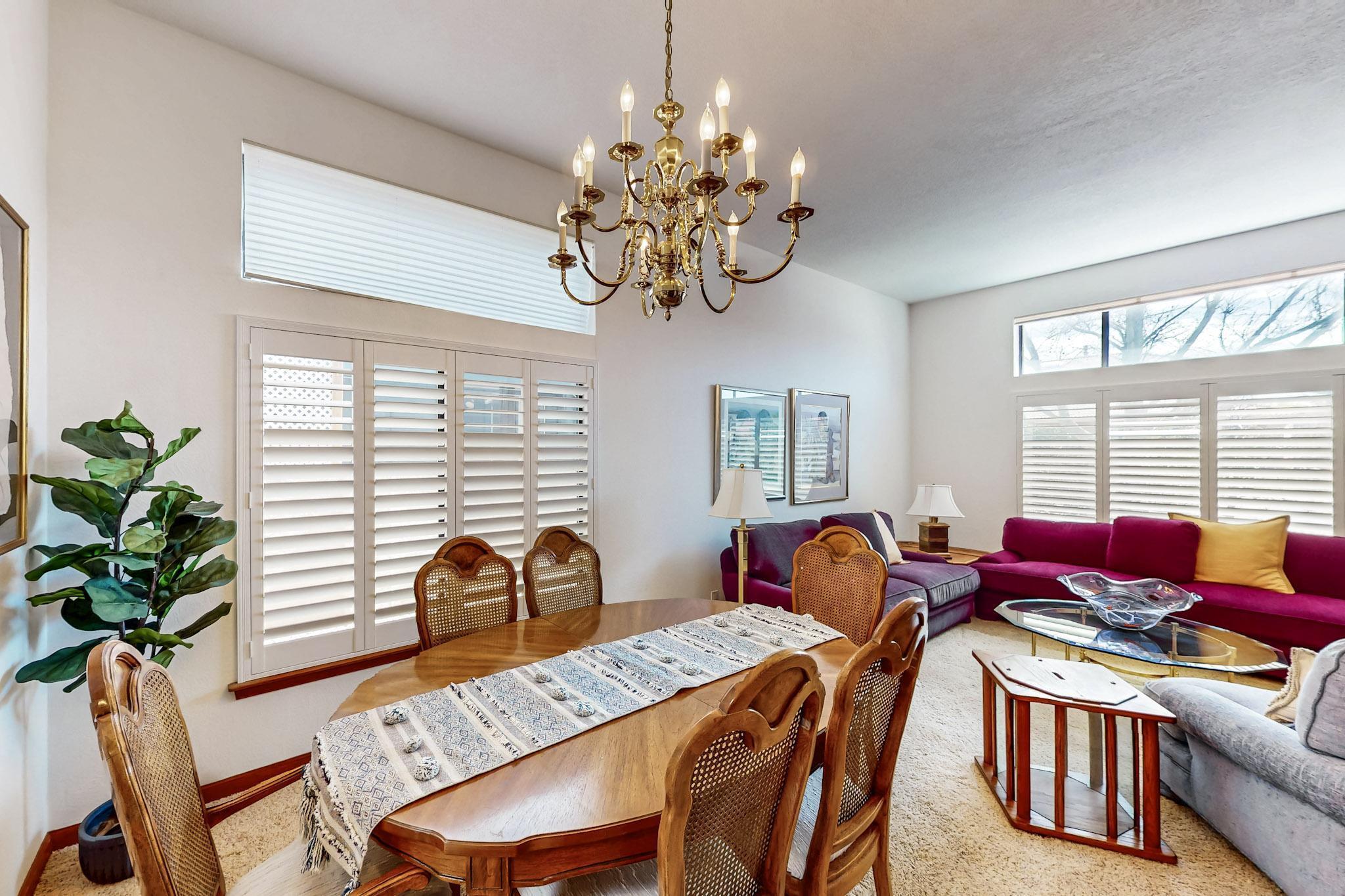 8601 Canyon Run Road NE