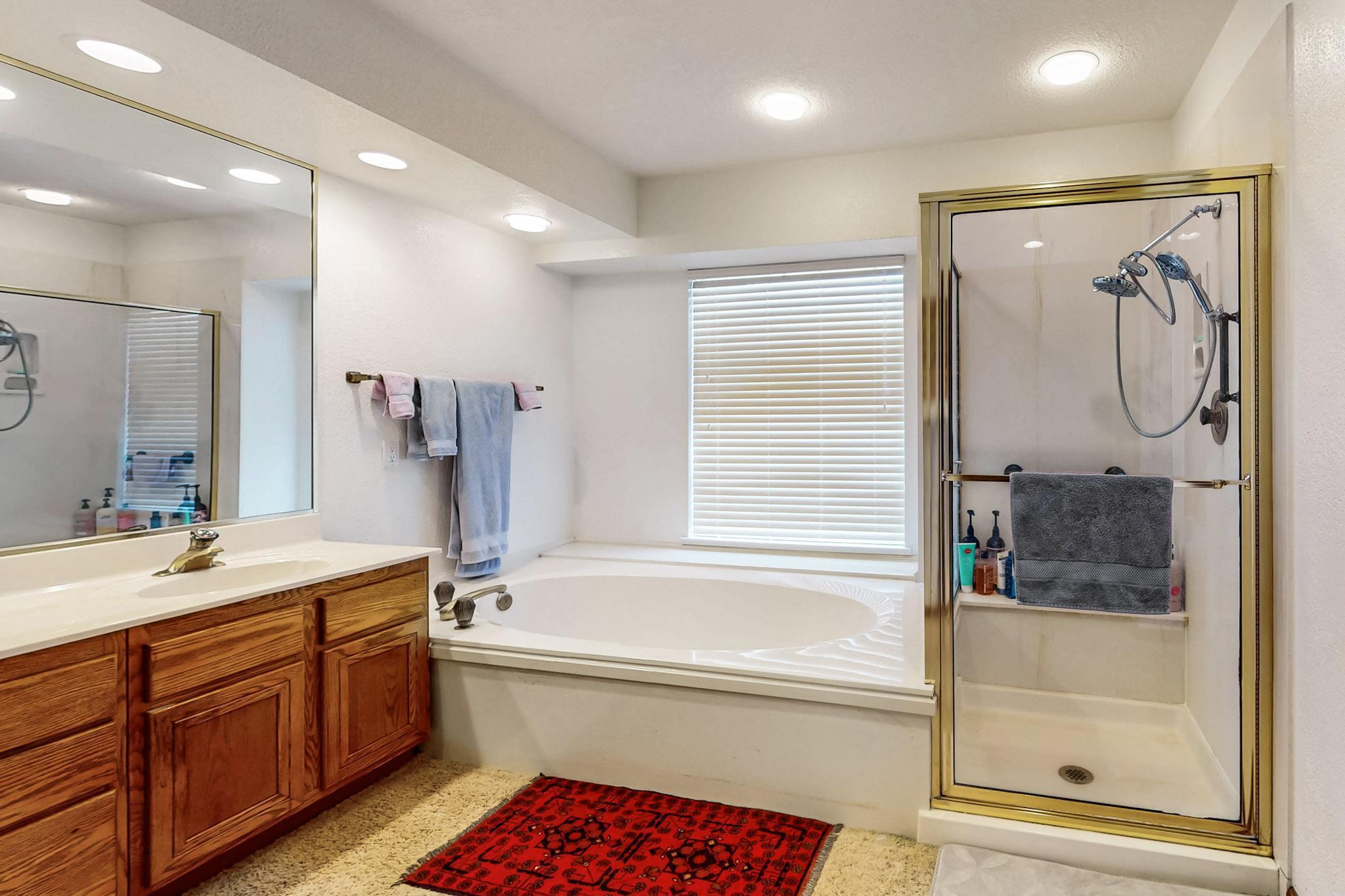 8601 Canyon Run Road NE