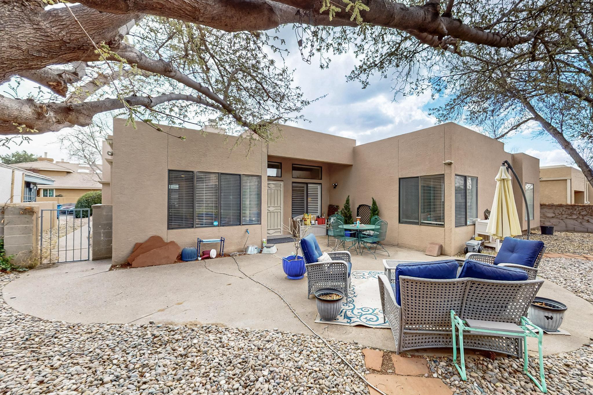 8601 Canyon Run Road NE